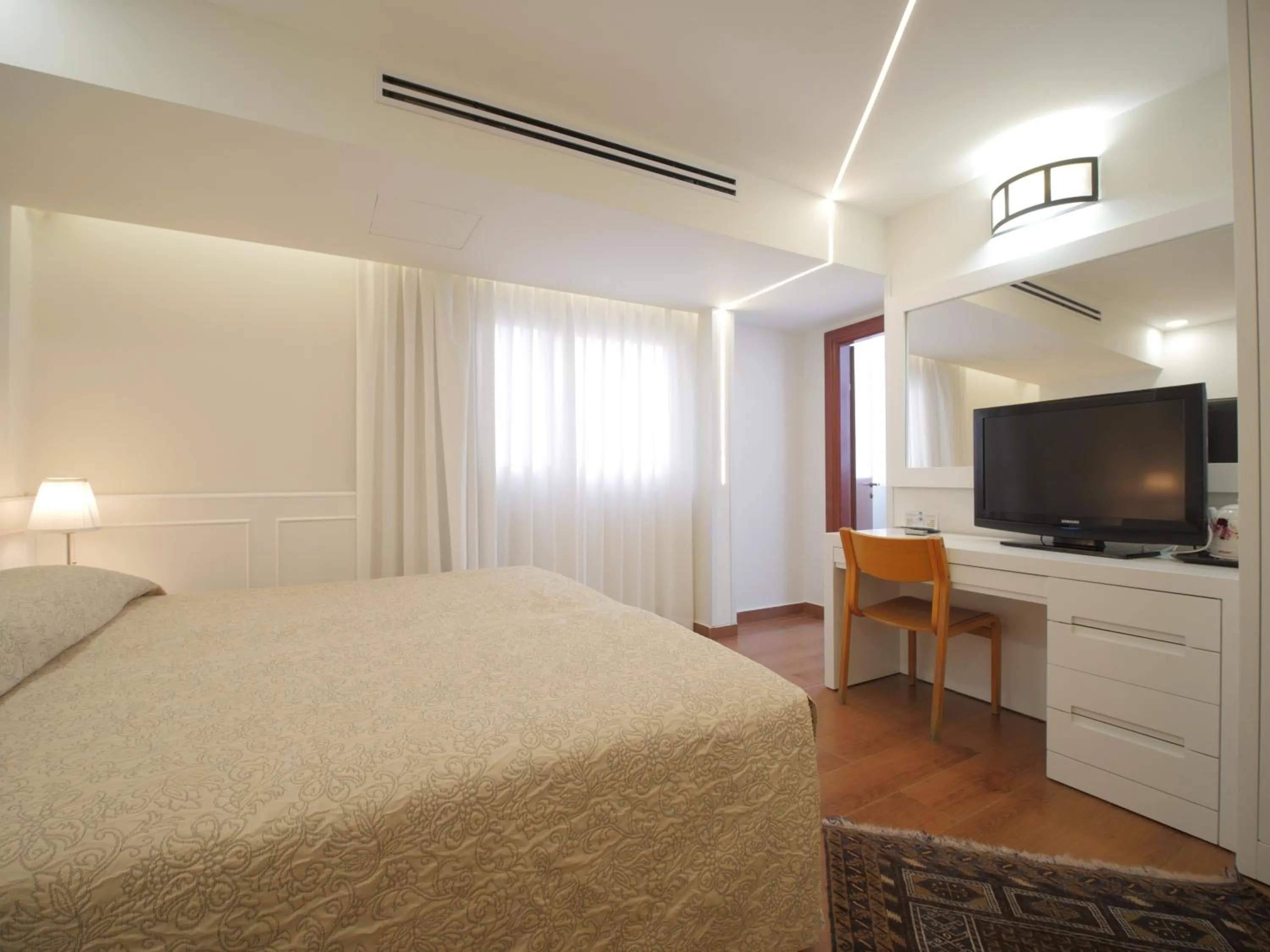 Bed in Margoa Hotel Netanya