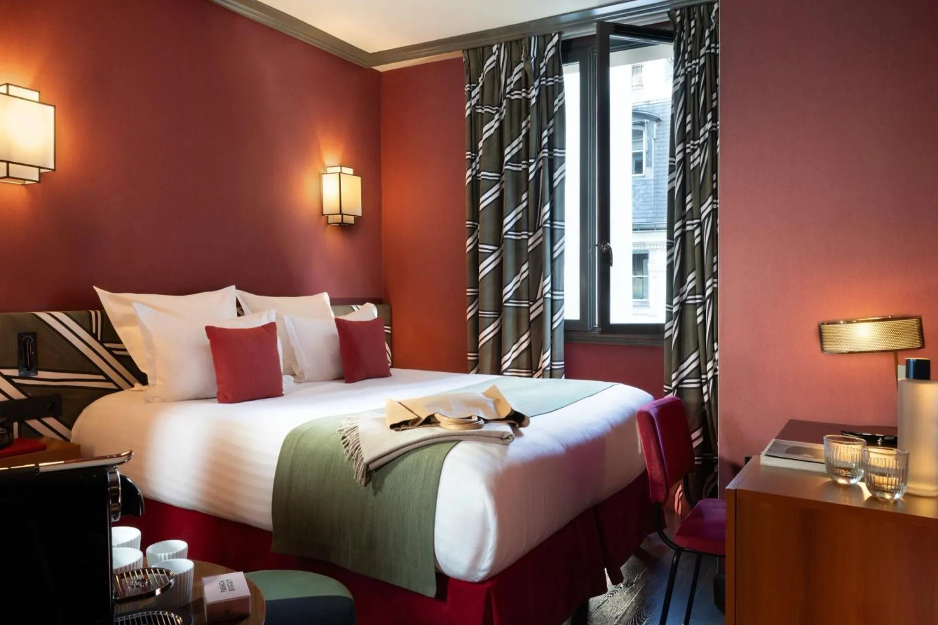 Bedroom, Bed in Hôtel Aoriste & Spa