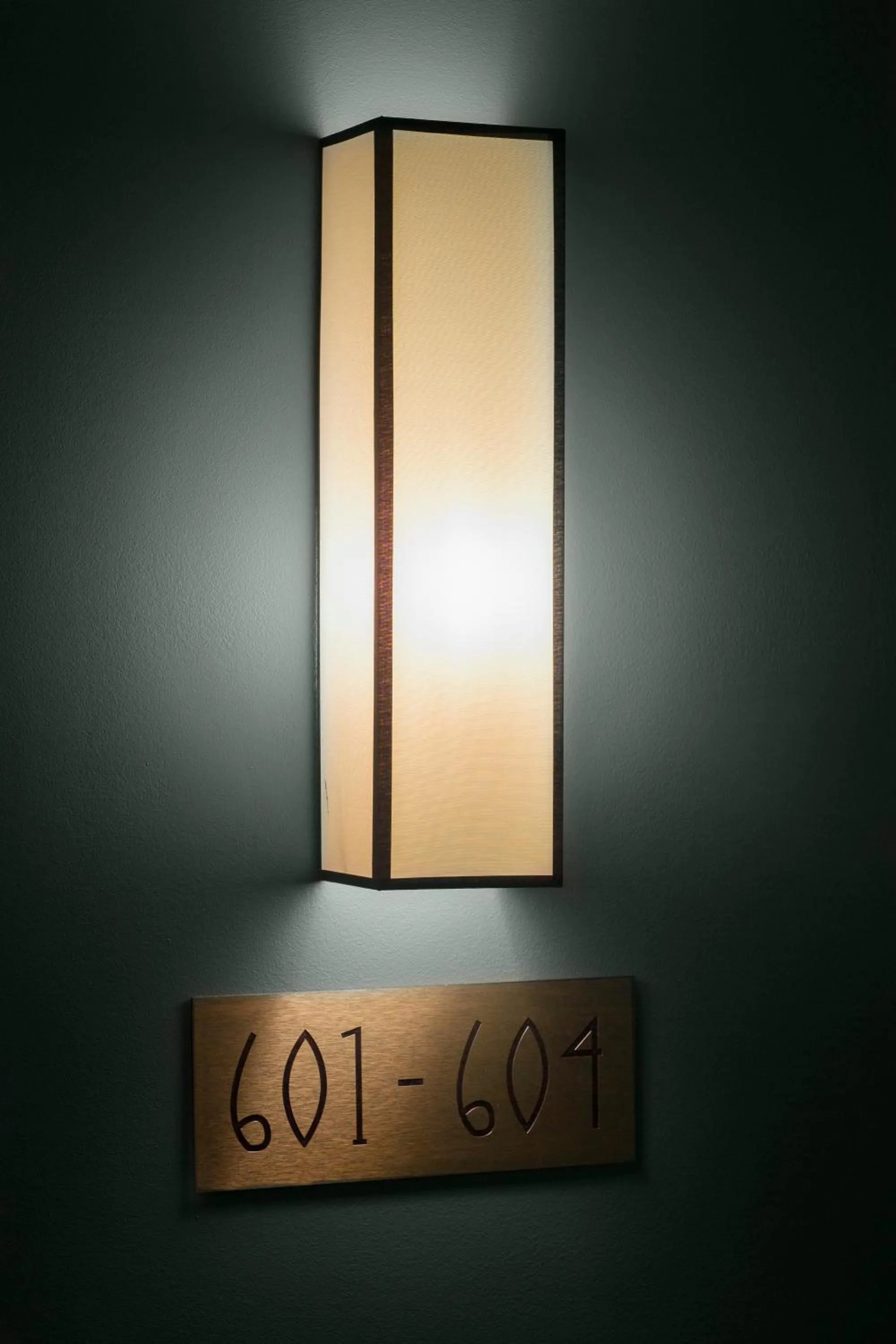 Decorative detail in Hôtel Louvre Piemont