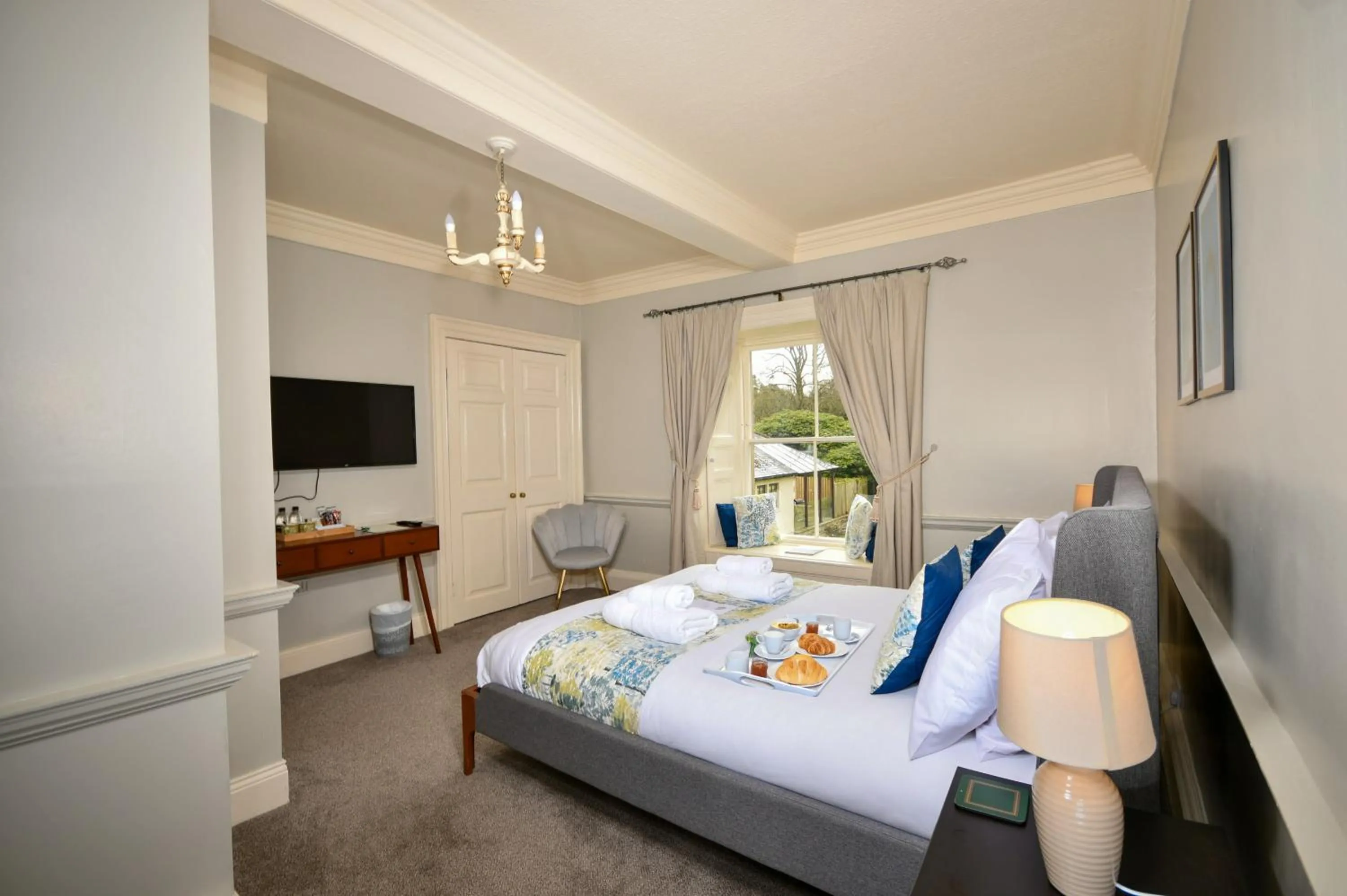 Bed in Lovelady Shield Country House Hotel