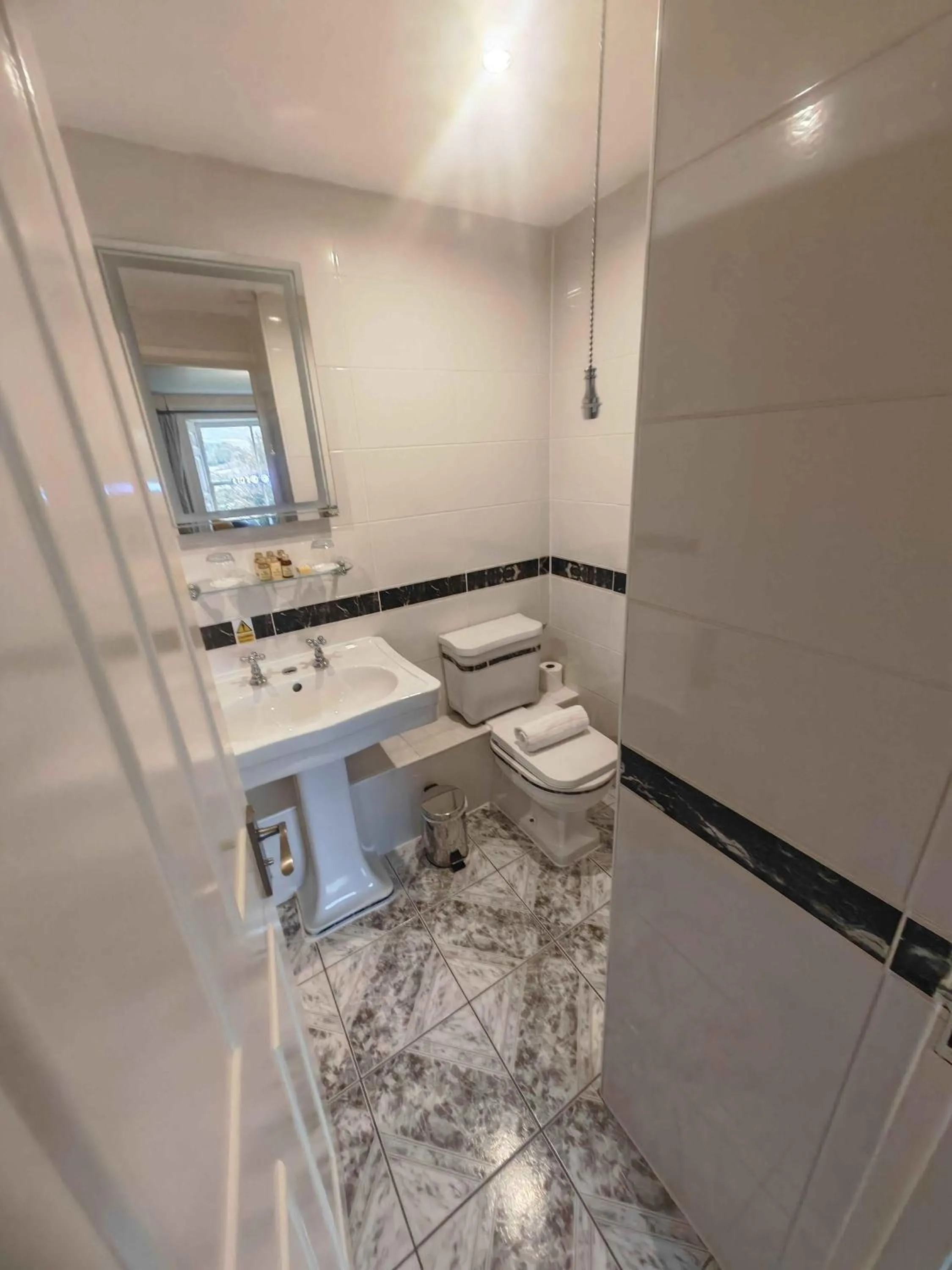 Bathroom in Lovelady Shield Country House Hotel