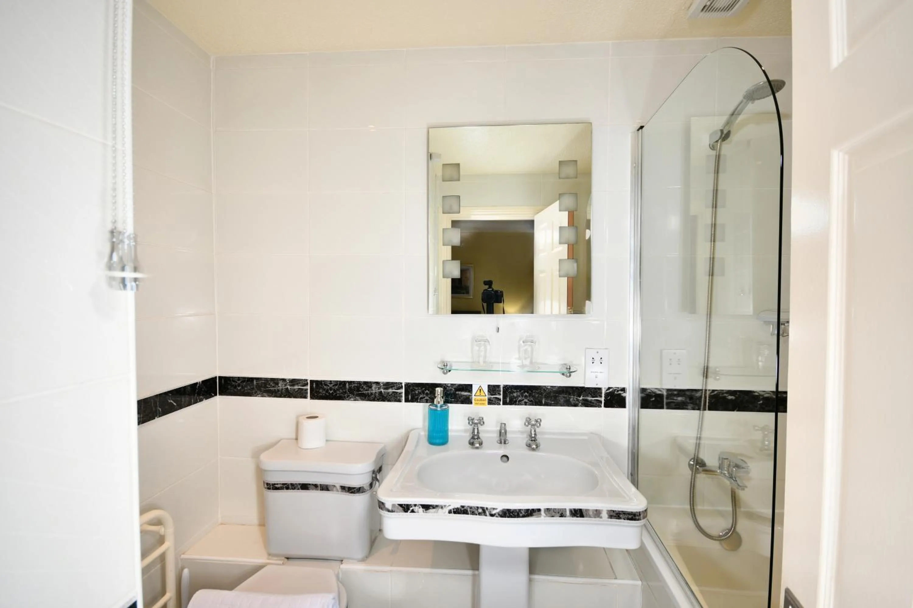 Shower in Lovelady Shield Country House Hotel