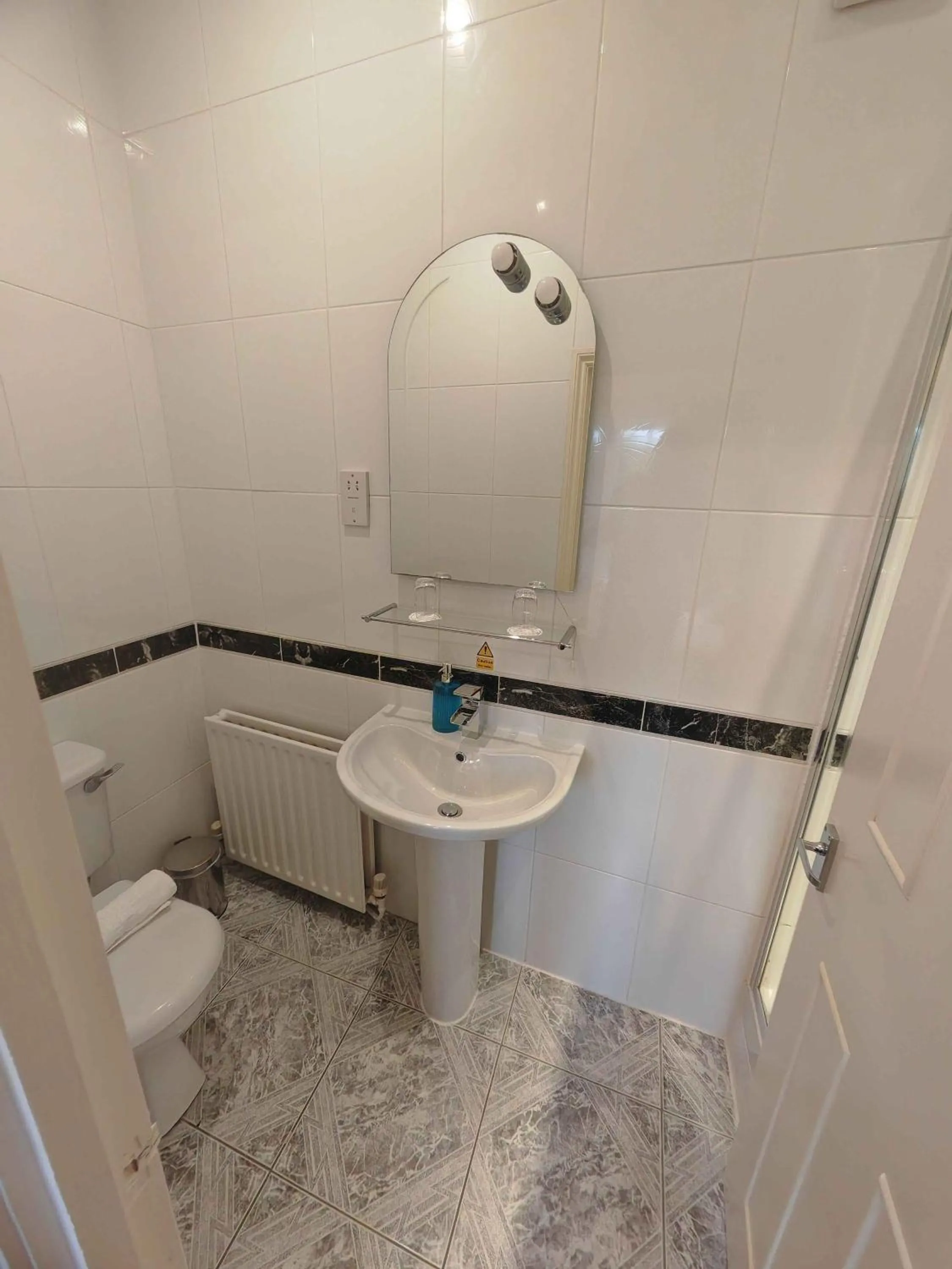 Bathroom in Lovelady Shield Country House Hotel