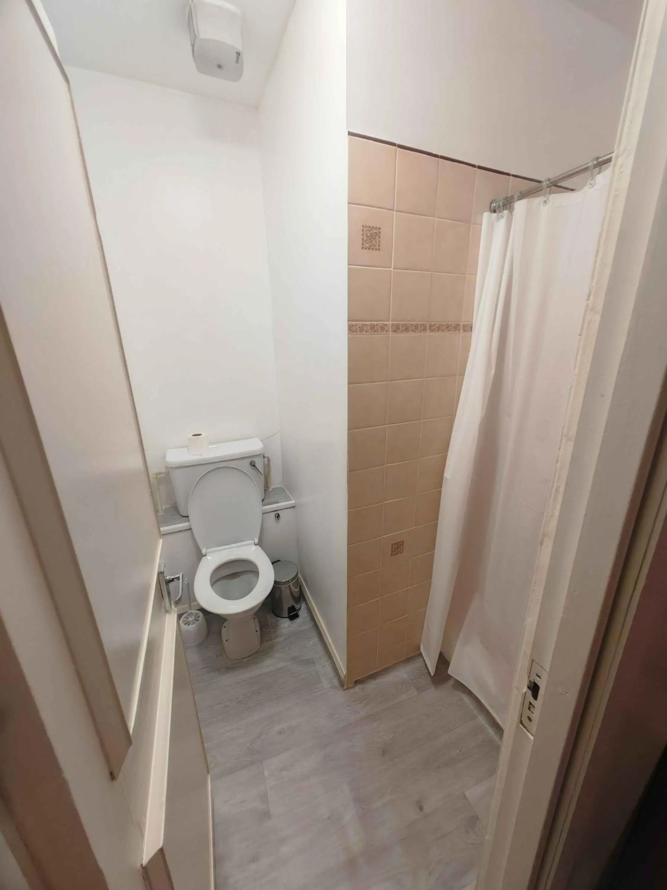 Bathroom in Lovelady Shield Country House Hotel