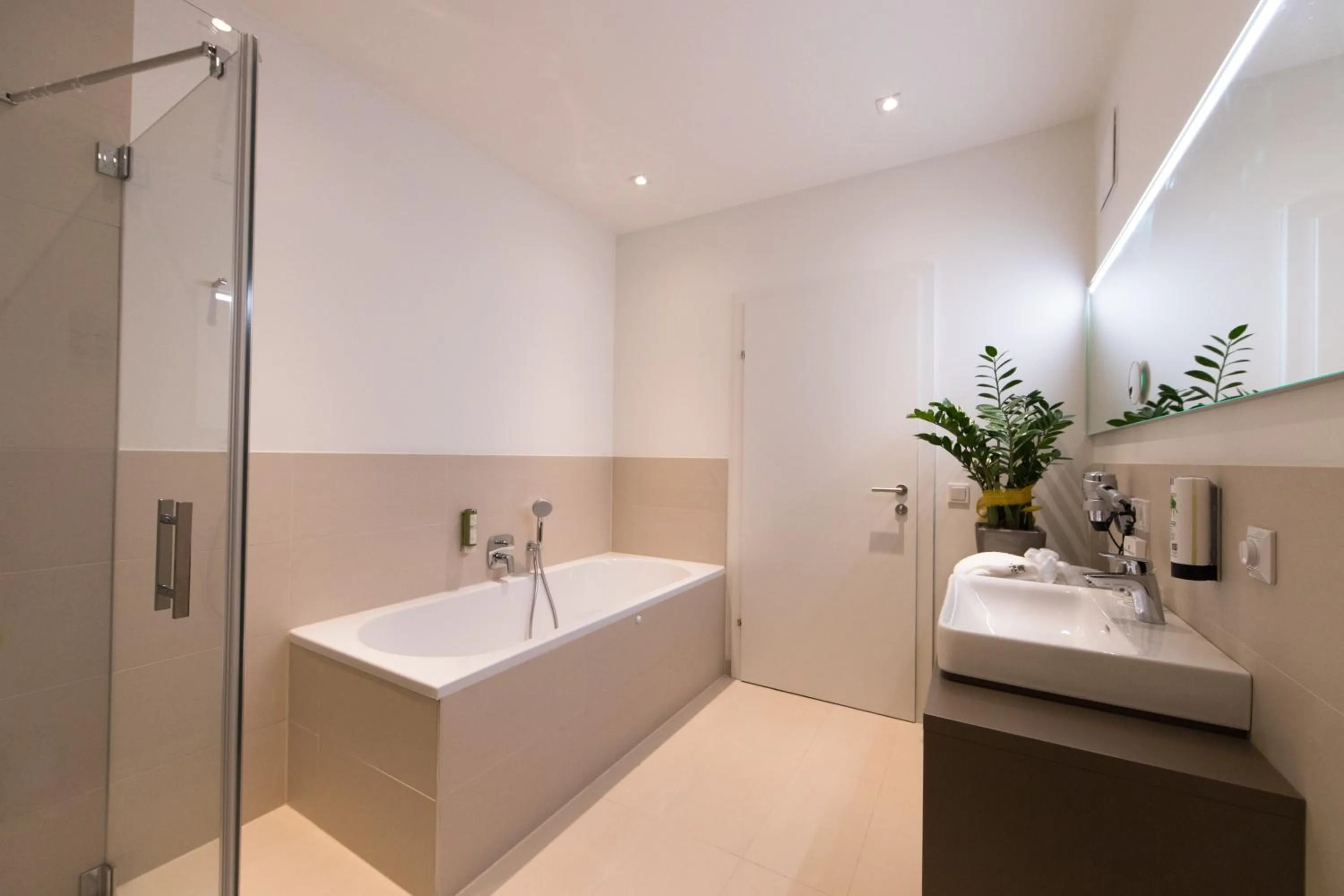 Bathroom in Vitus Steyr Hotel & SPA Suites