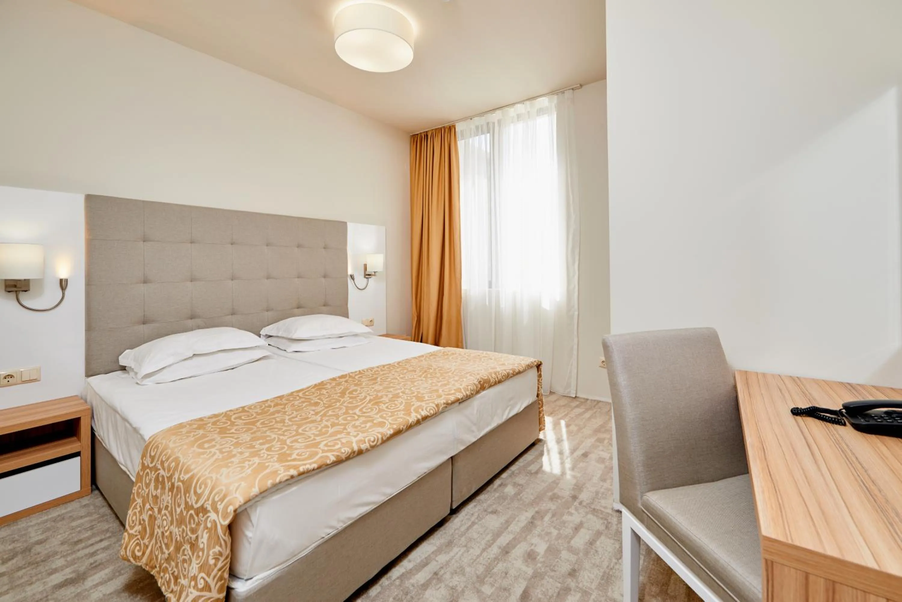 Balcony/Terrace, Bed in Hotel Laguna Park & Aqua Club - All Inclusive