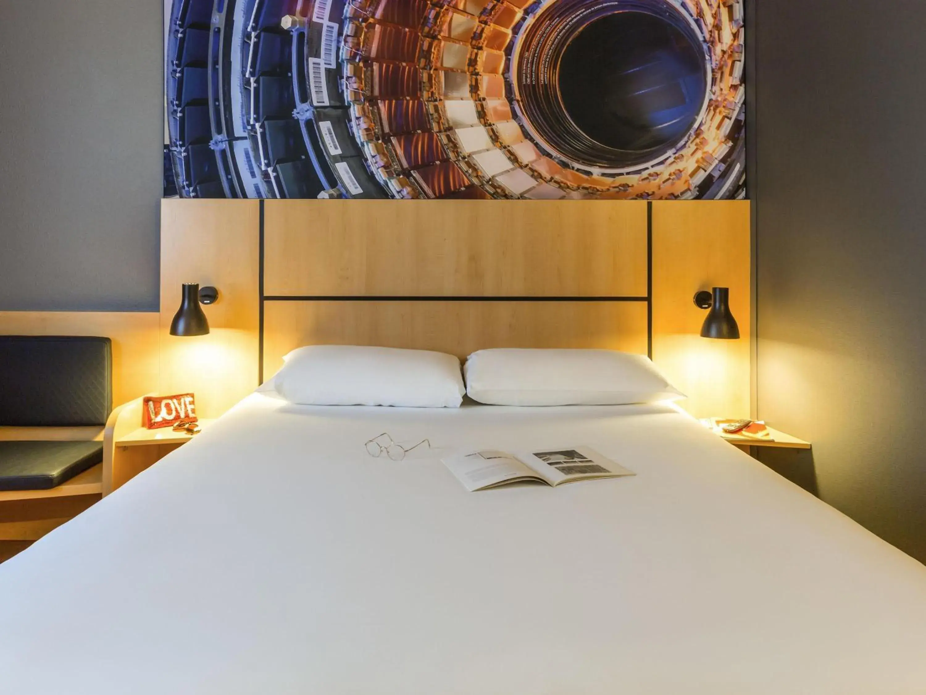 Standard Double Room in ibis Genève Petit Lancy Standard Double Room in ibis Genève Petit Lancy