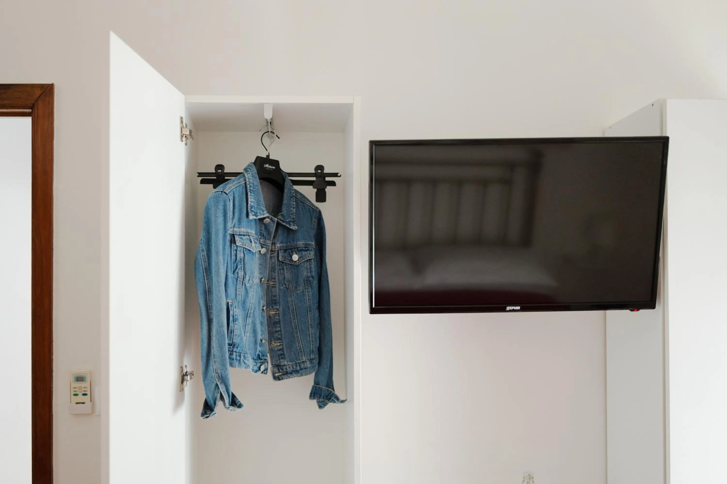 TV and multimedia in BED&BREAD Piazza 'Nzegna