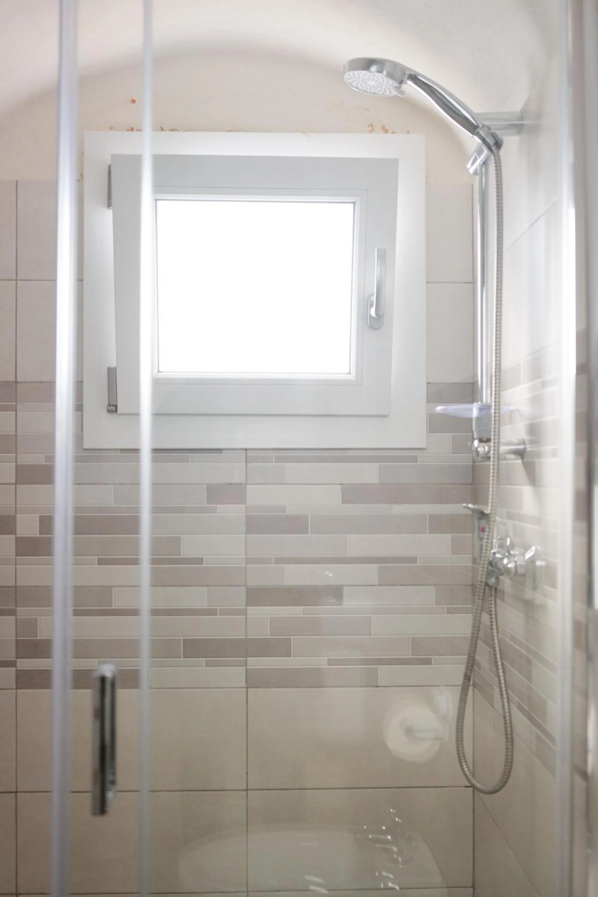 Shower in BED&BREAD Piazza 'Nzegna