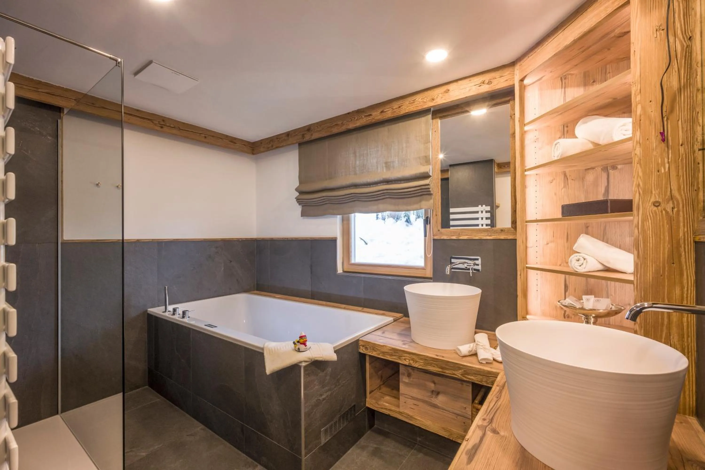 Bathroom in Hotel Leitenhof 4 Sterne Superior