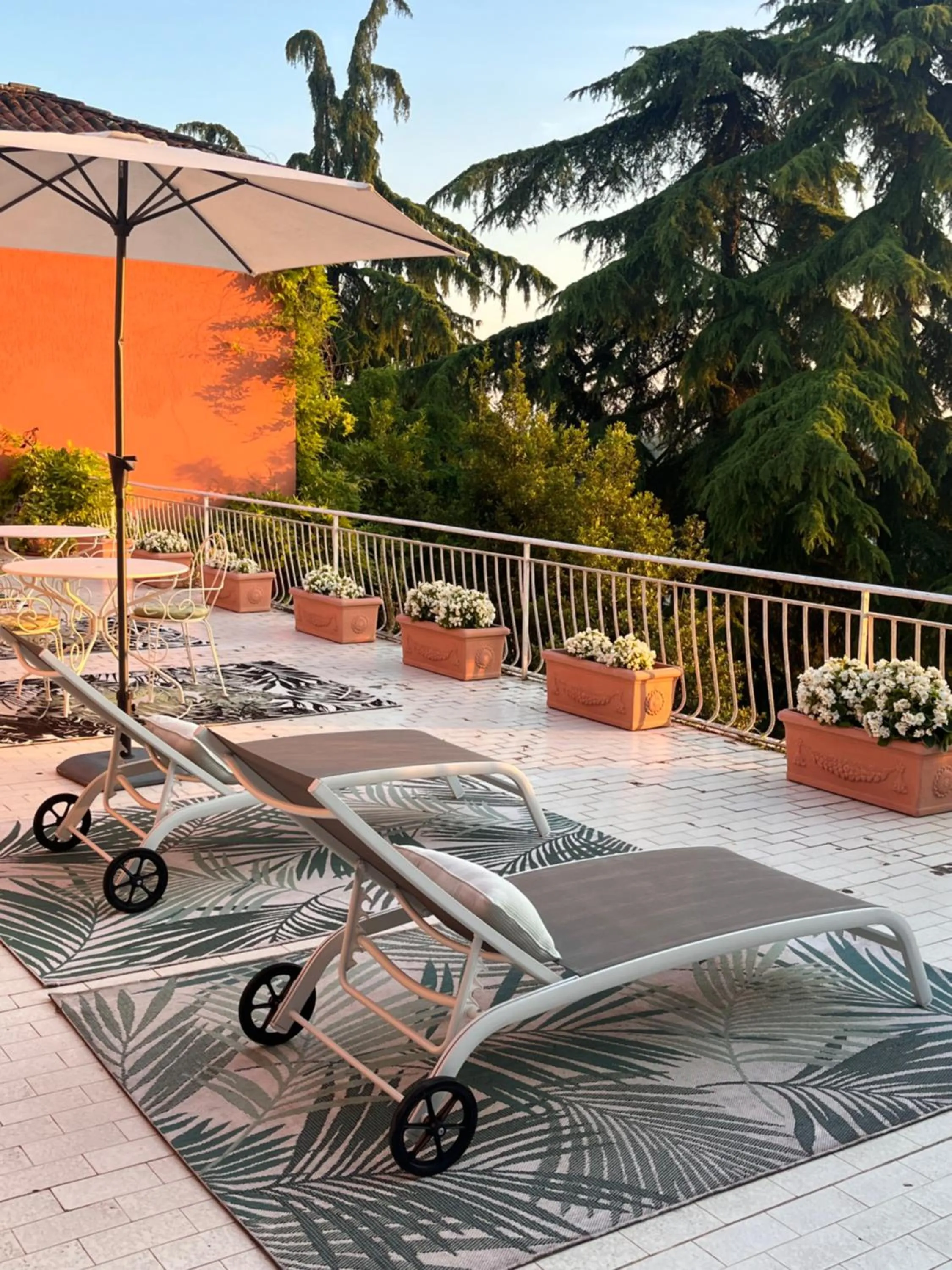 Villa House and Garden B&B