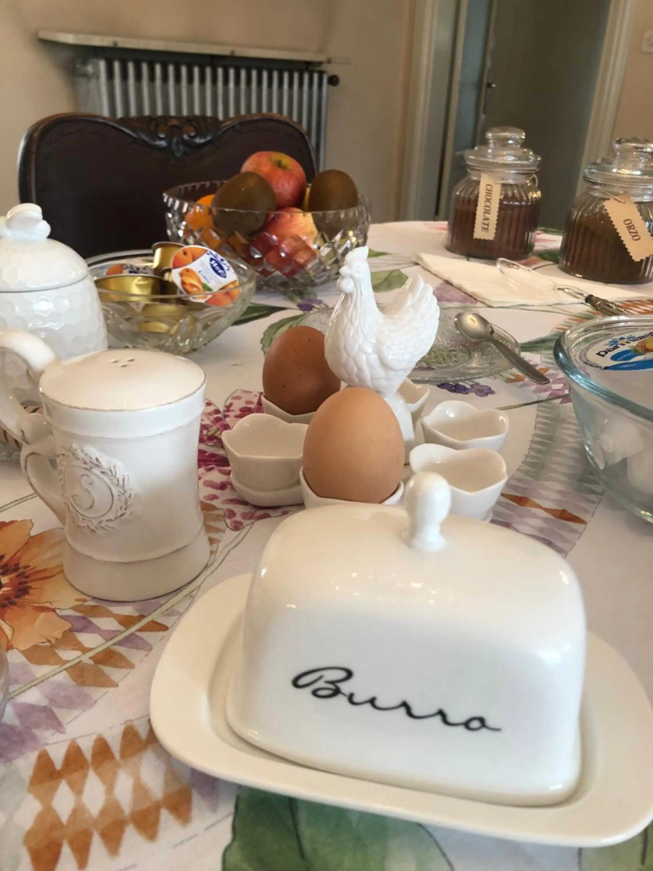 Breakfast in Villa House and Garden B&B