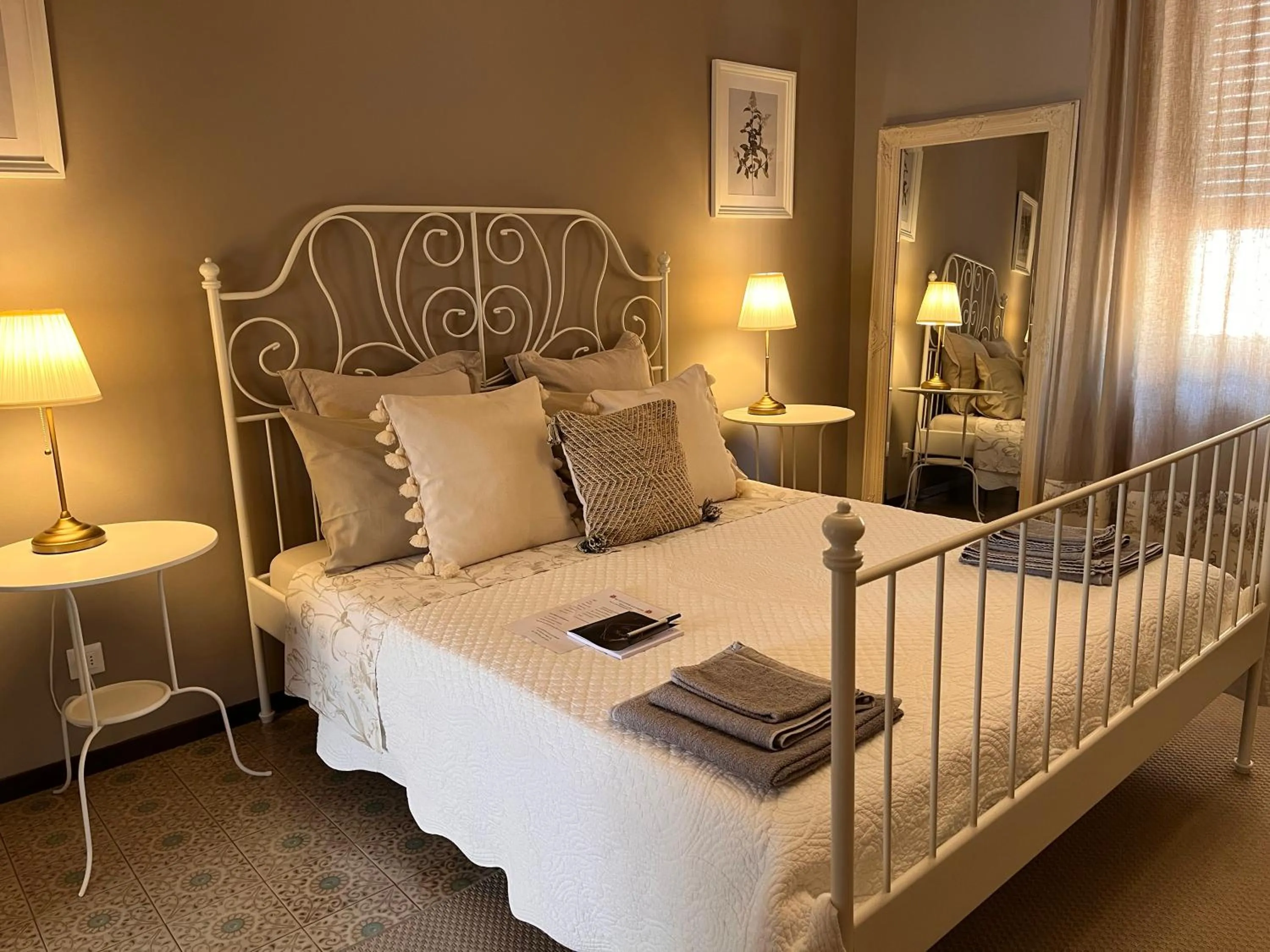 Bed in Villa House and Garden B&B