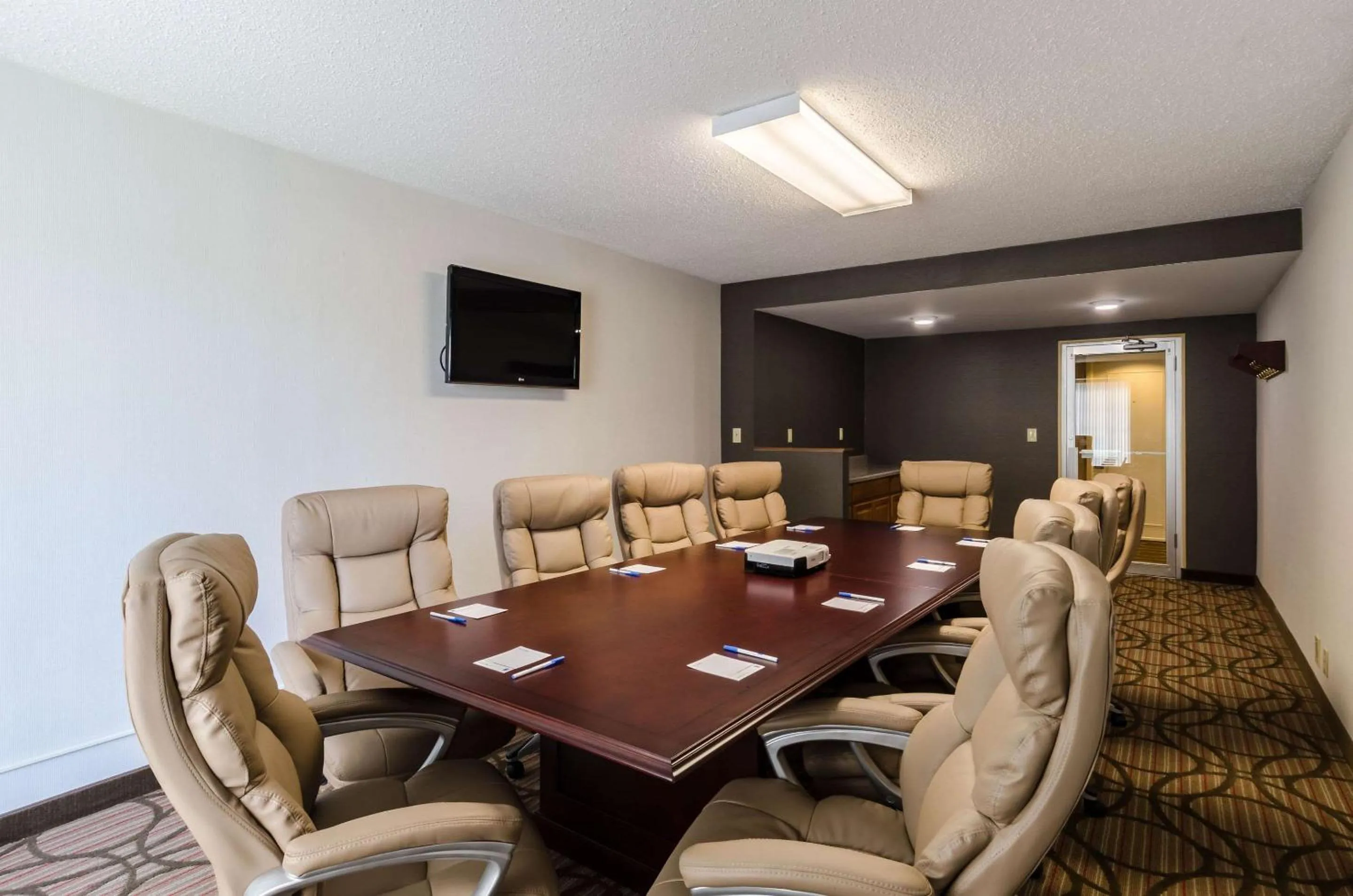 Meeting/conference room in Comfort Inn Randolph-Boston