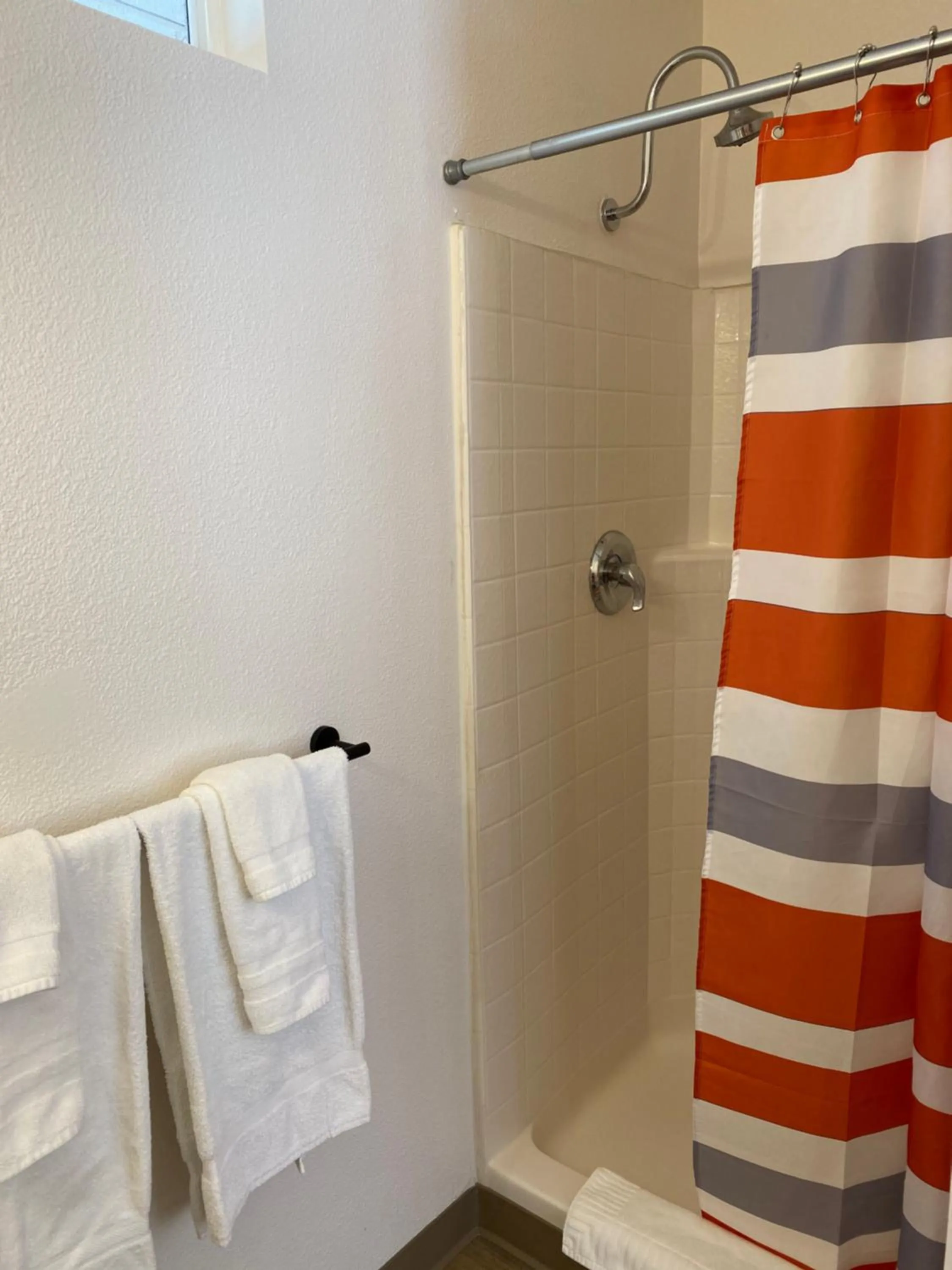 Public Bath in Casa Secoya