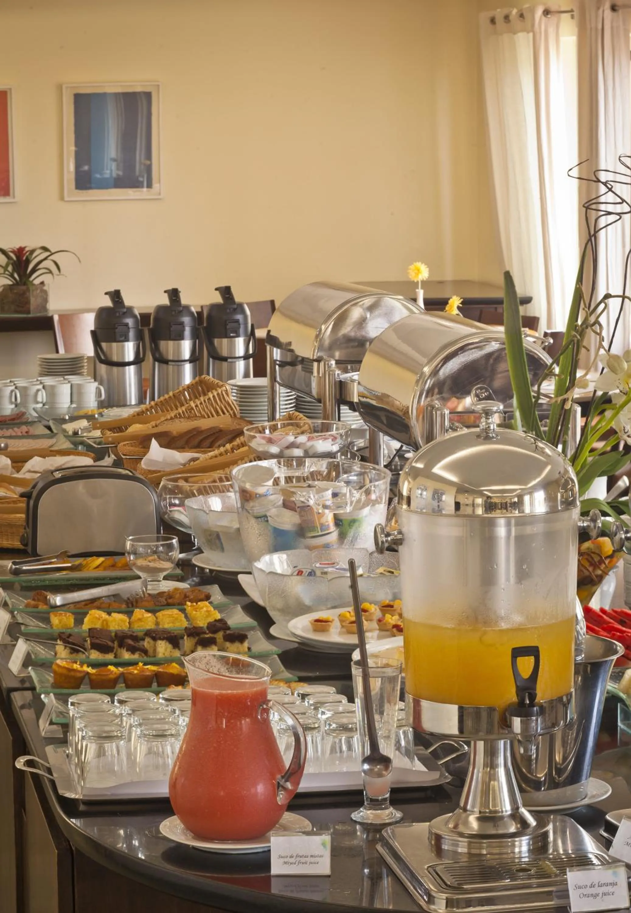 Buffet breakfast in Bourbon Residence Barra da Tijuca - Rio de Janeiro