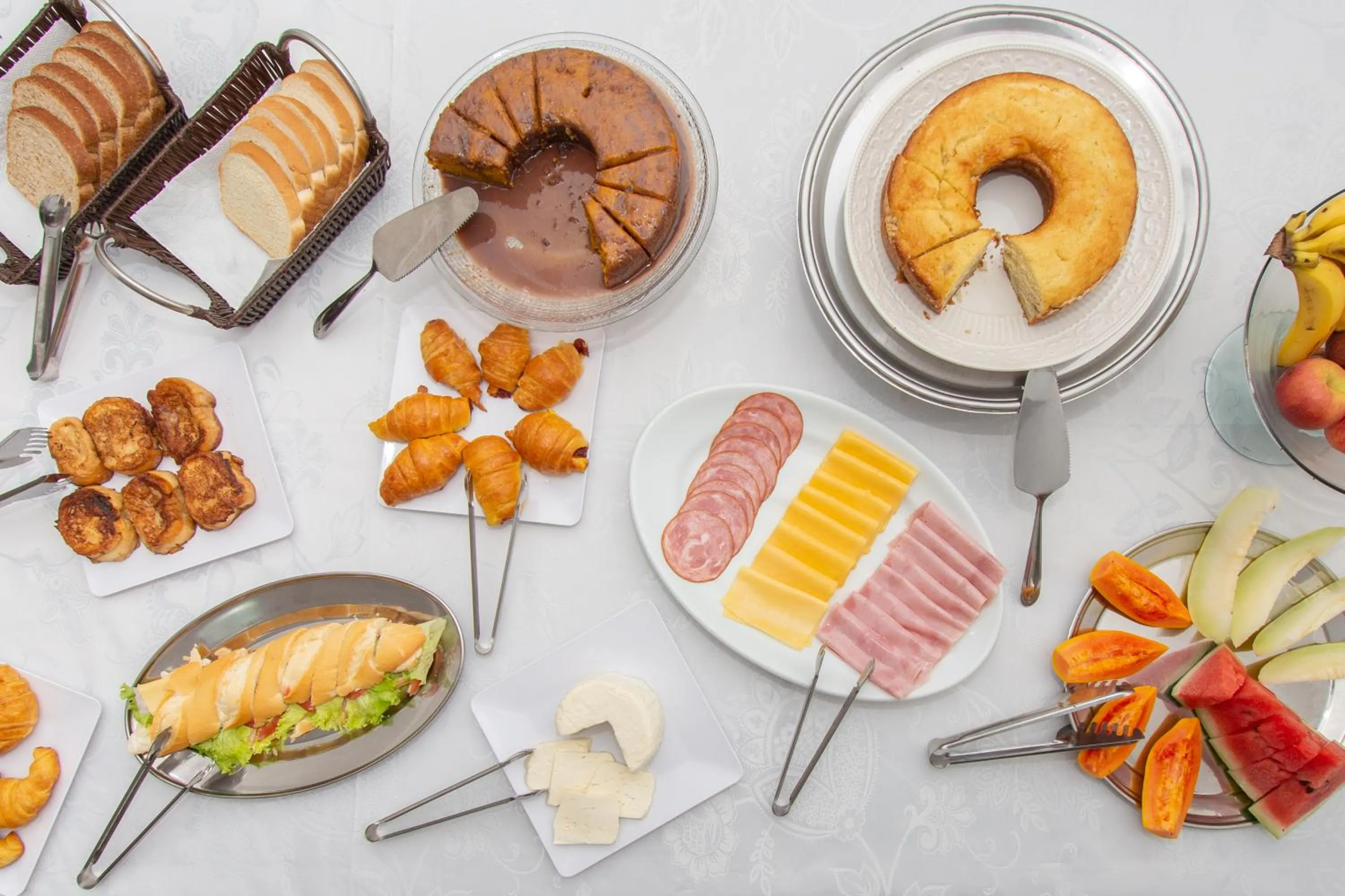Breakfast in Pousada Casuarina Ferradura