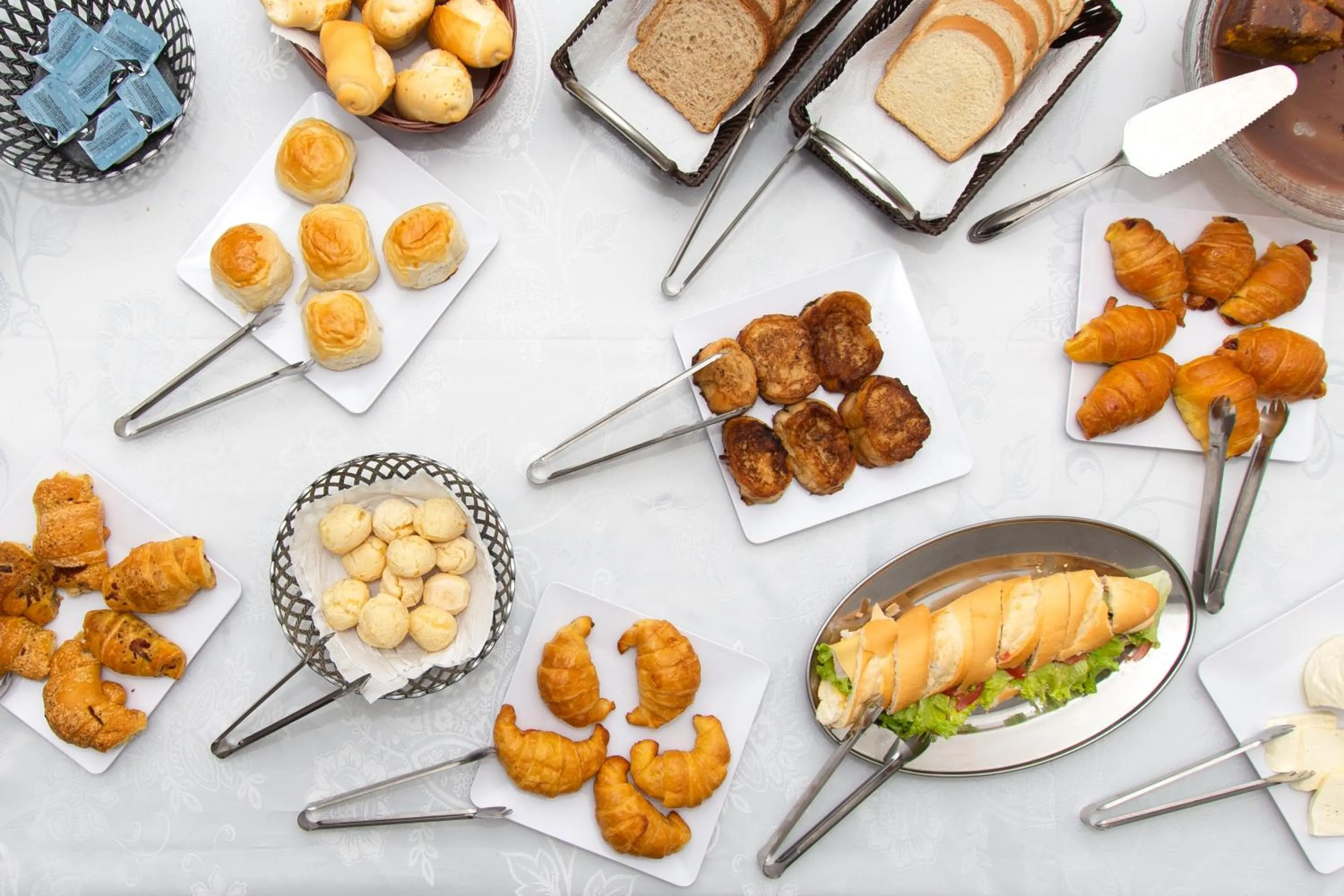 Breakfast in Pousada Casuarina Ferradura
