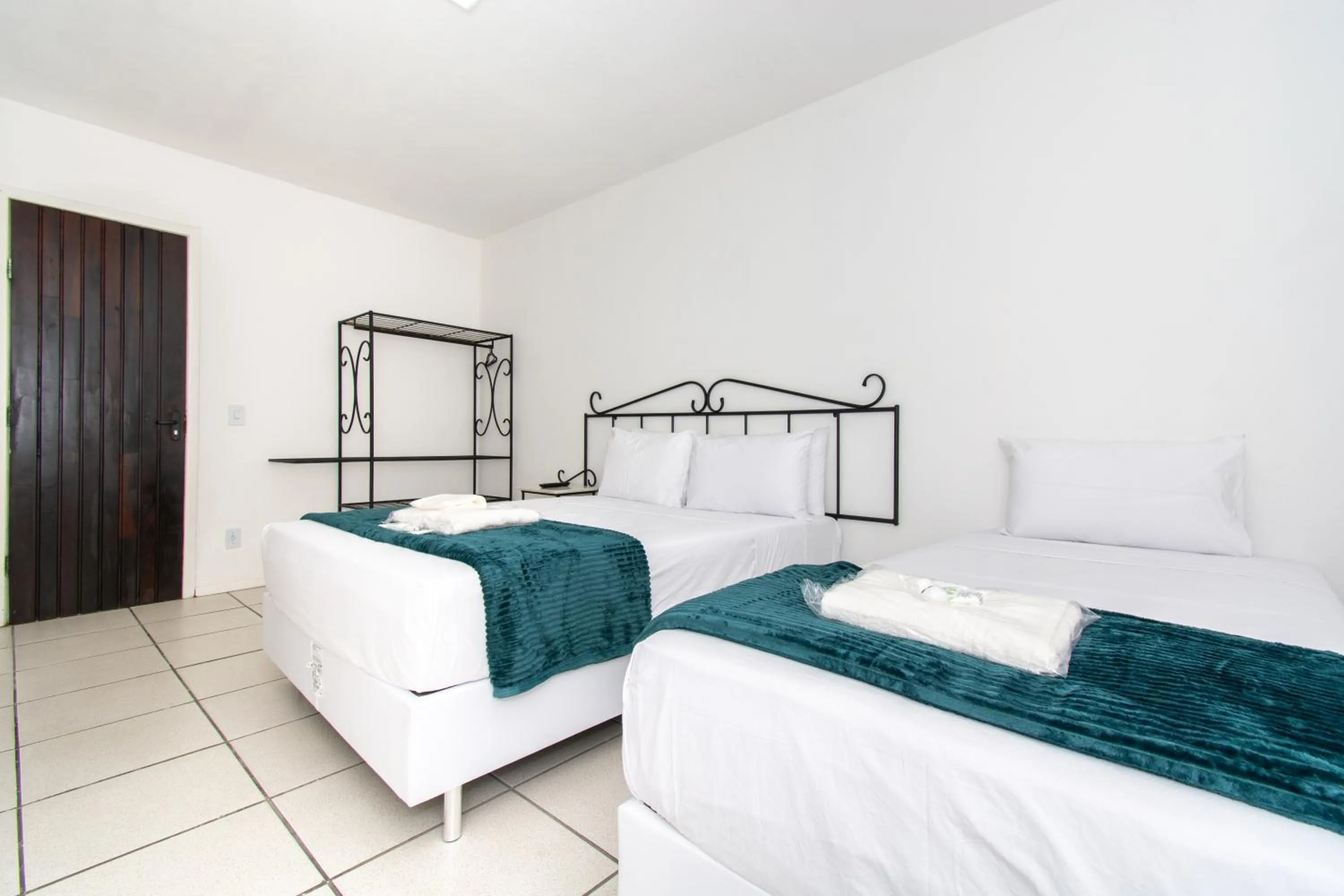 Bedroom, Bed in Pousada Casuarina Ferradura