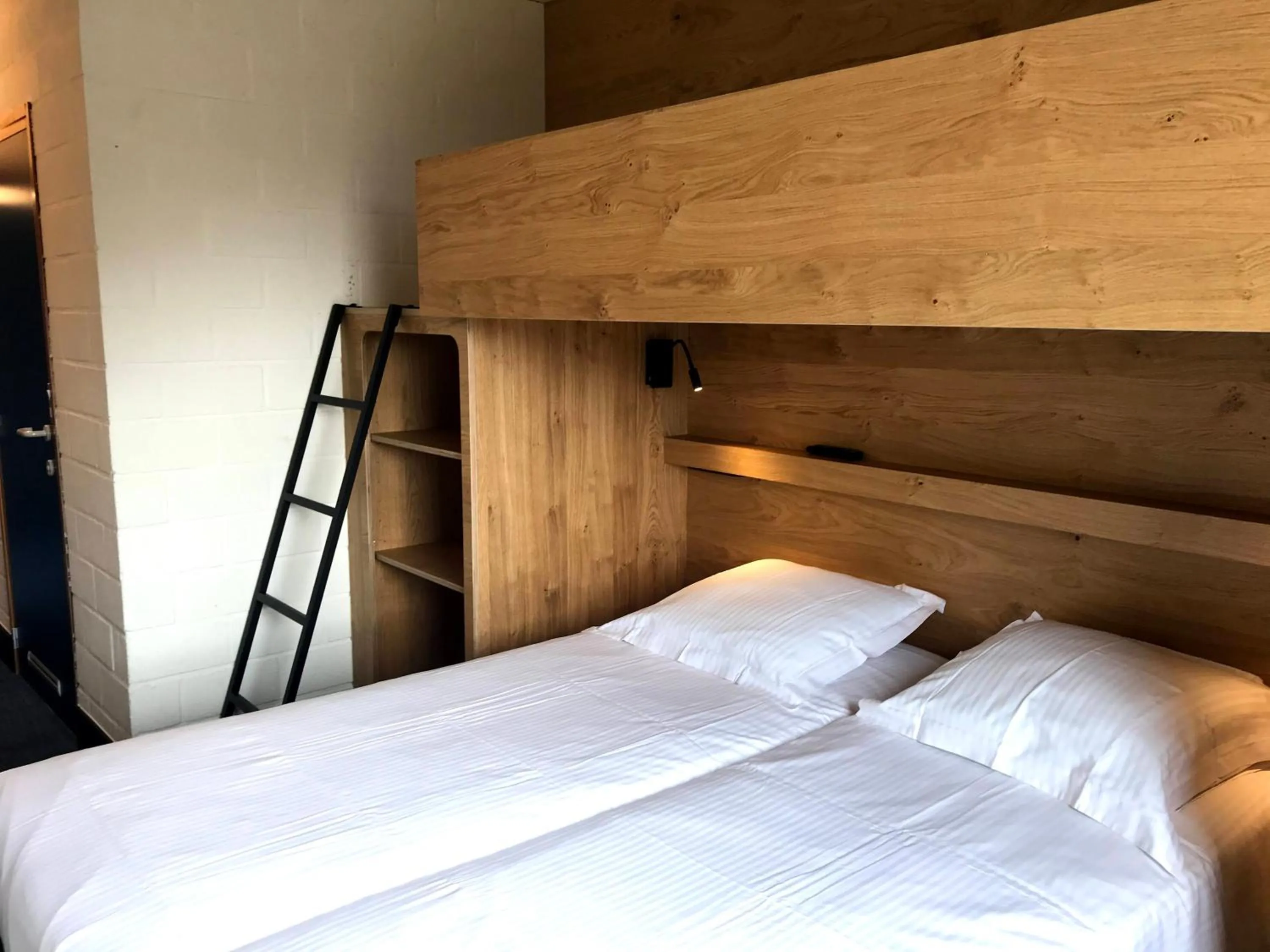 Bed in Vakantiedomein Hoge Duin