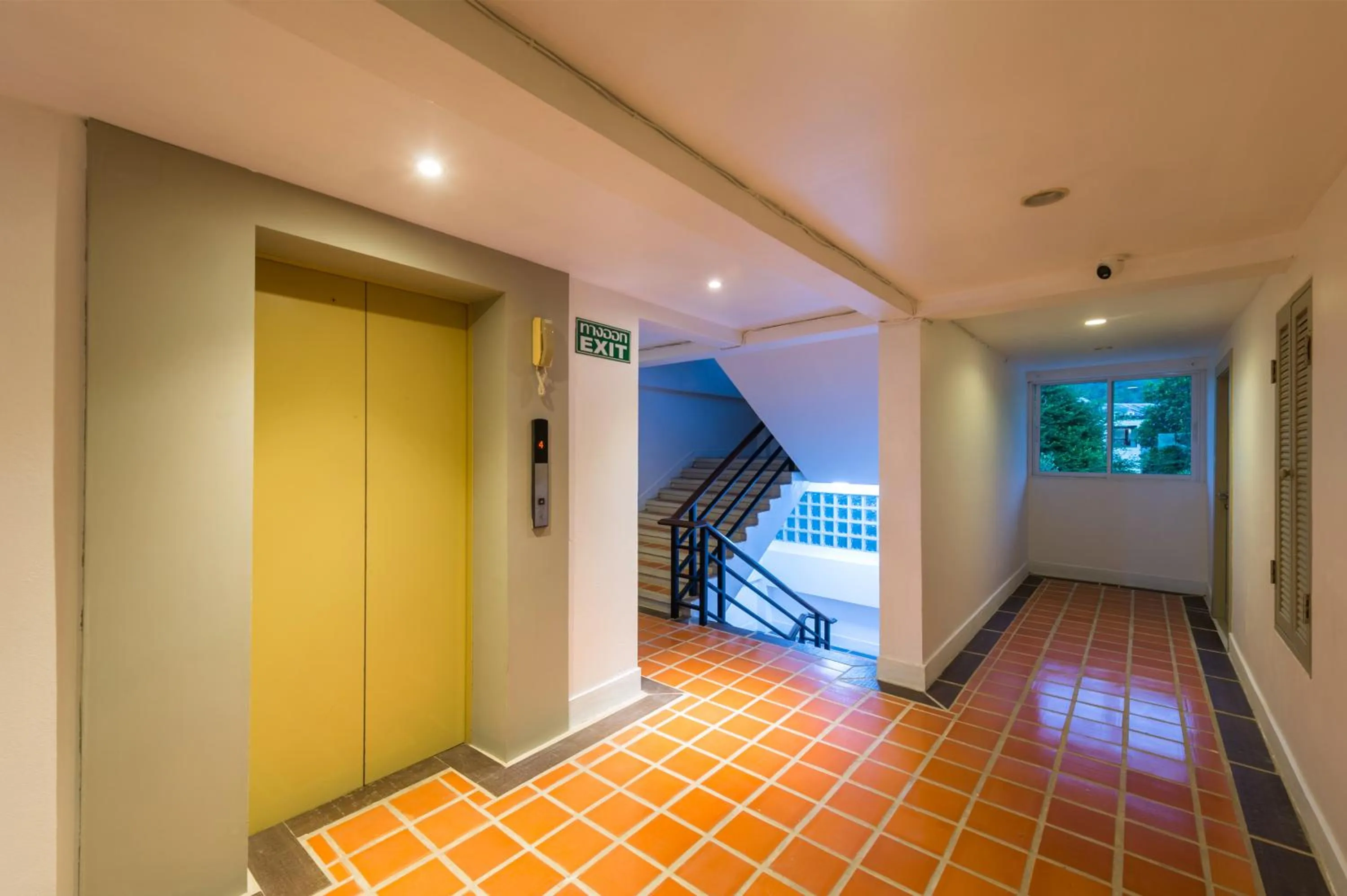 elevator in Aonang All Seasons Beach Resort