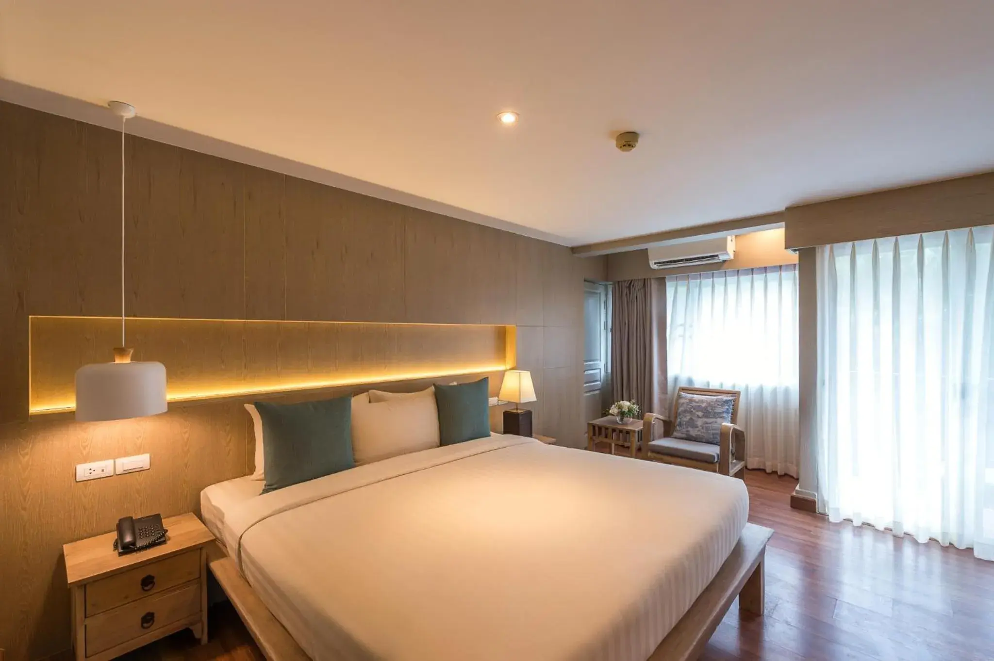 Superior Double or Twin Room with Pool View in Aonang All Seasons Beach Resort Superior Double or Twin Room with Pool View in Aonang All Seasons Beach Resort
