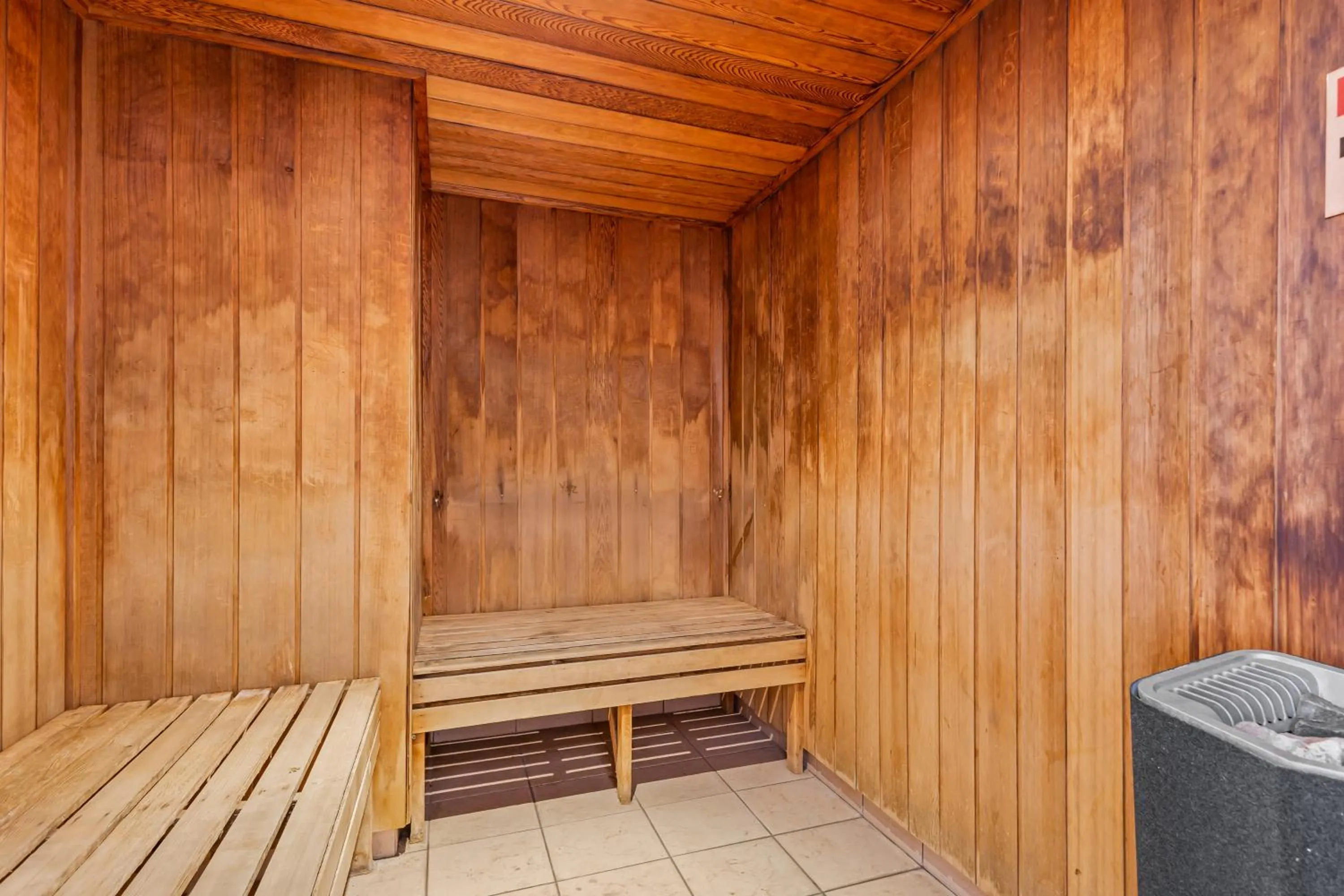 Activities in Palazzo Colonnades