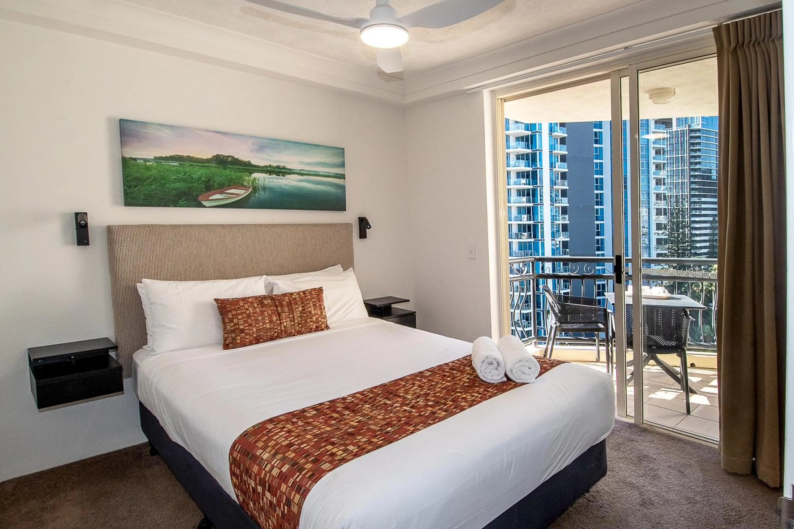 Bedroom, Bed in Palazzo Colonnades