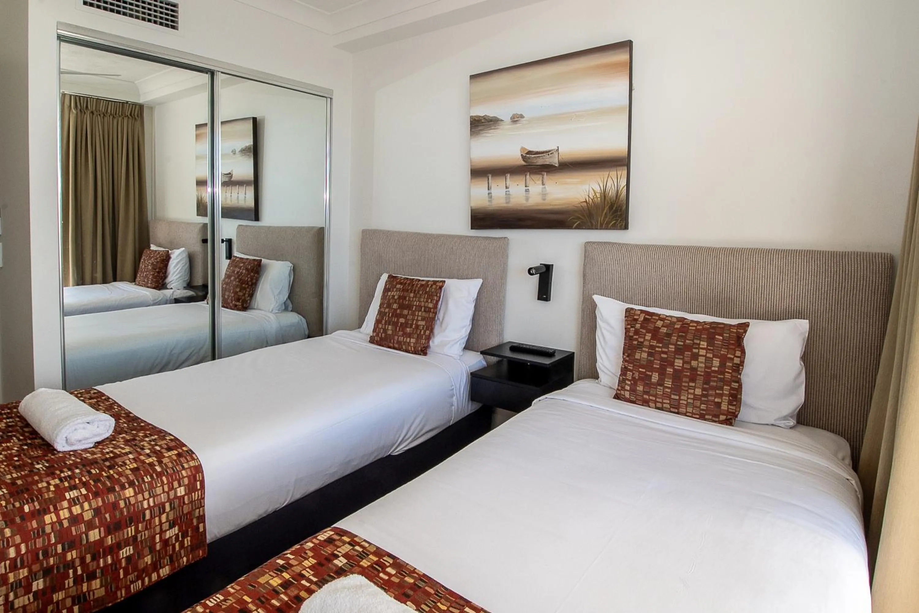 Bedroom, Bed in Palazzo Colonnades