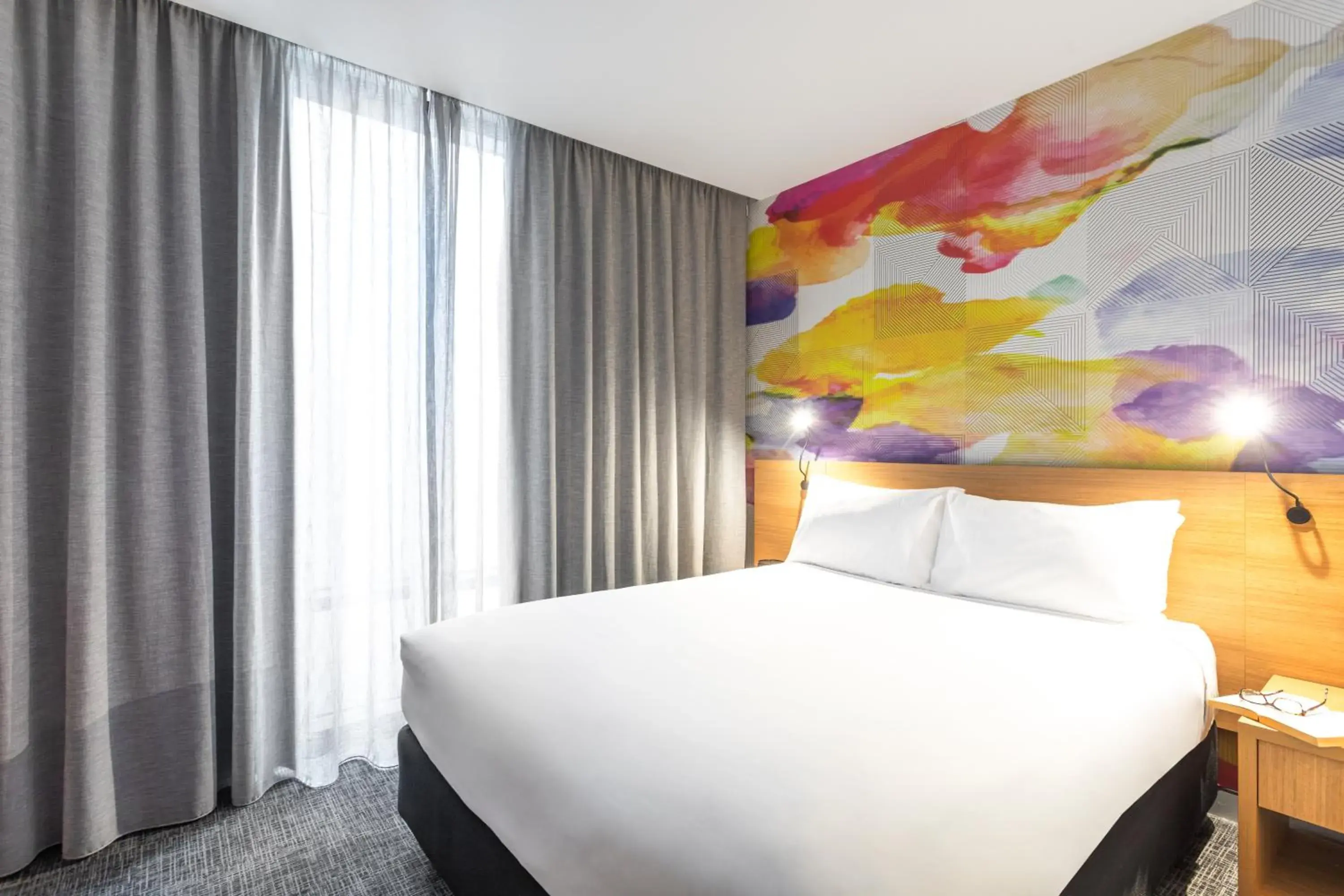 Standard Queen Room in Ibis Styles Hobart Standard Queen Room in Ibis Styles Hobart