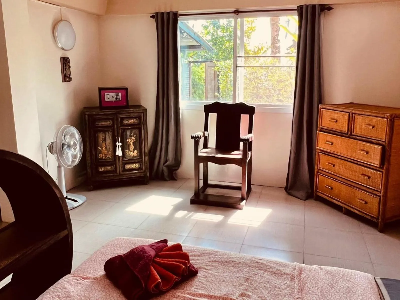 Bed in Good Time Sports Village Koh Mak