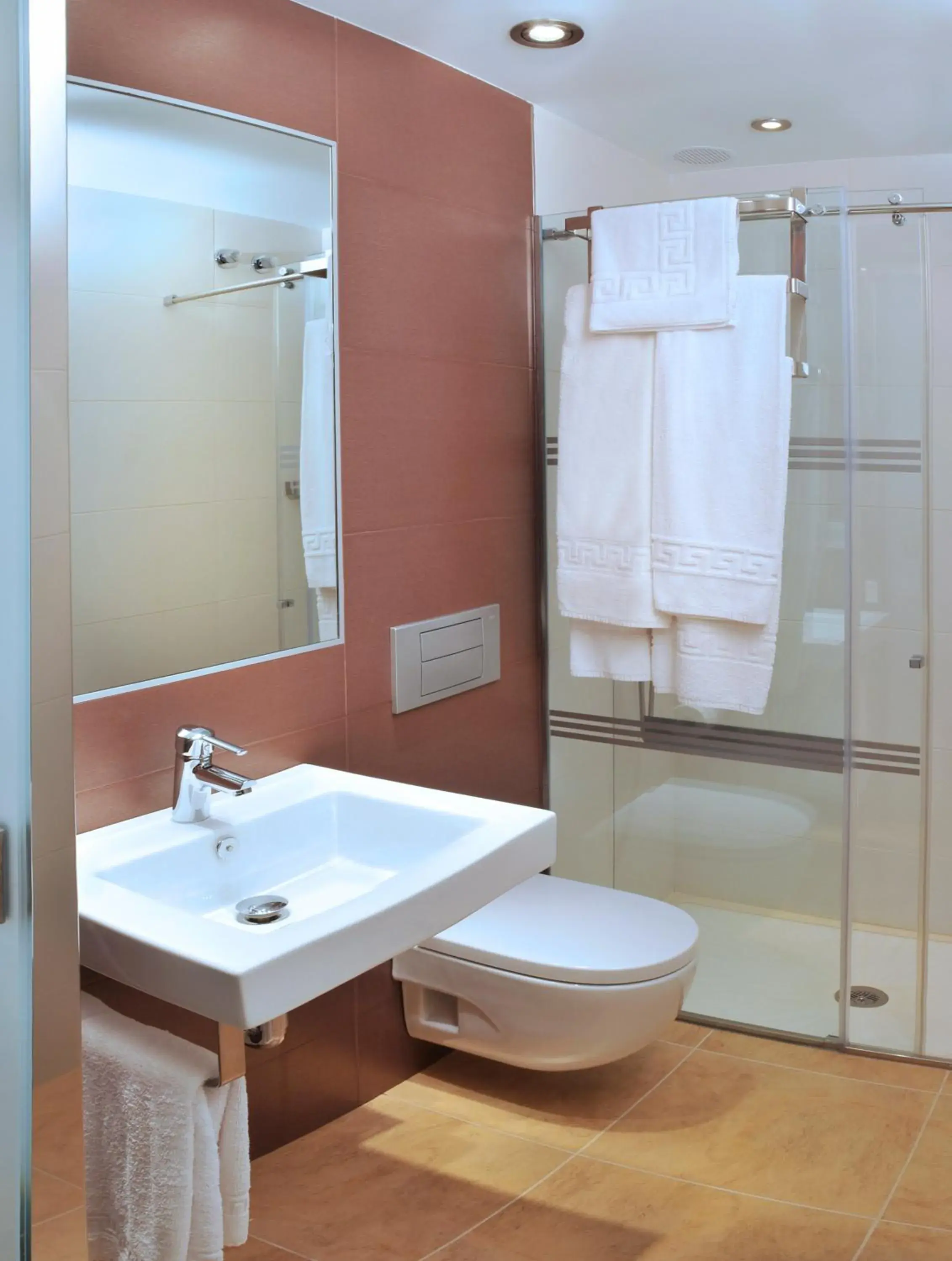 Family Room (2 Adults + 3 Children) in Hotel Alhambra Family Room (2 Adults + 3 Children) in Hotel Alhambra