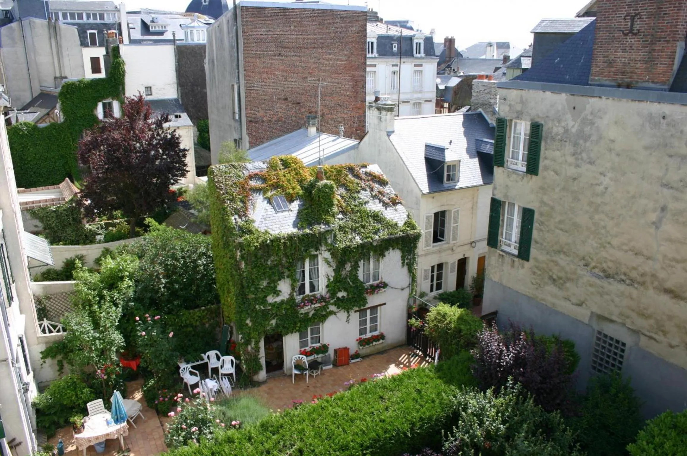 Garden in Hotel Le Reynita