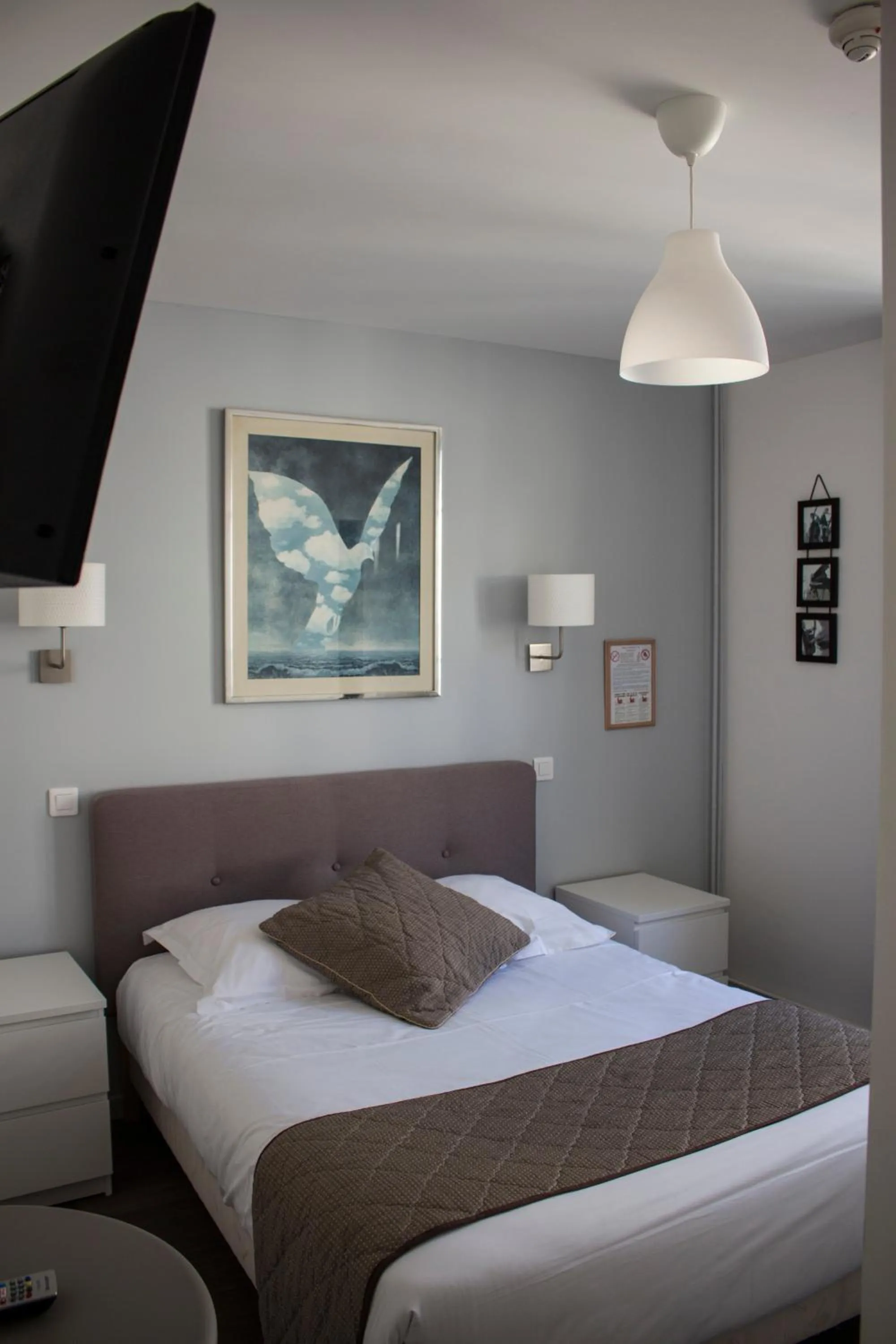 Bed in Hotel Le Reynita