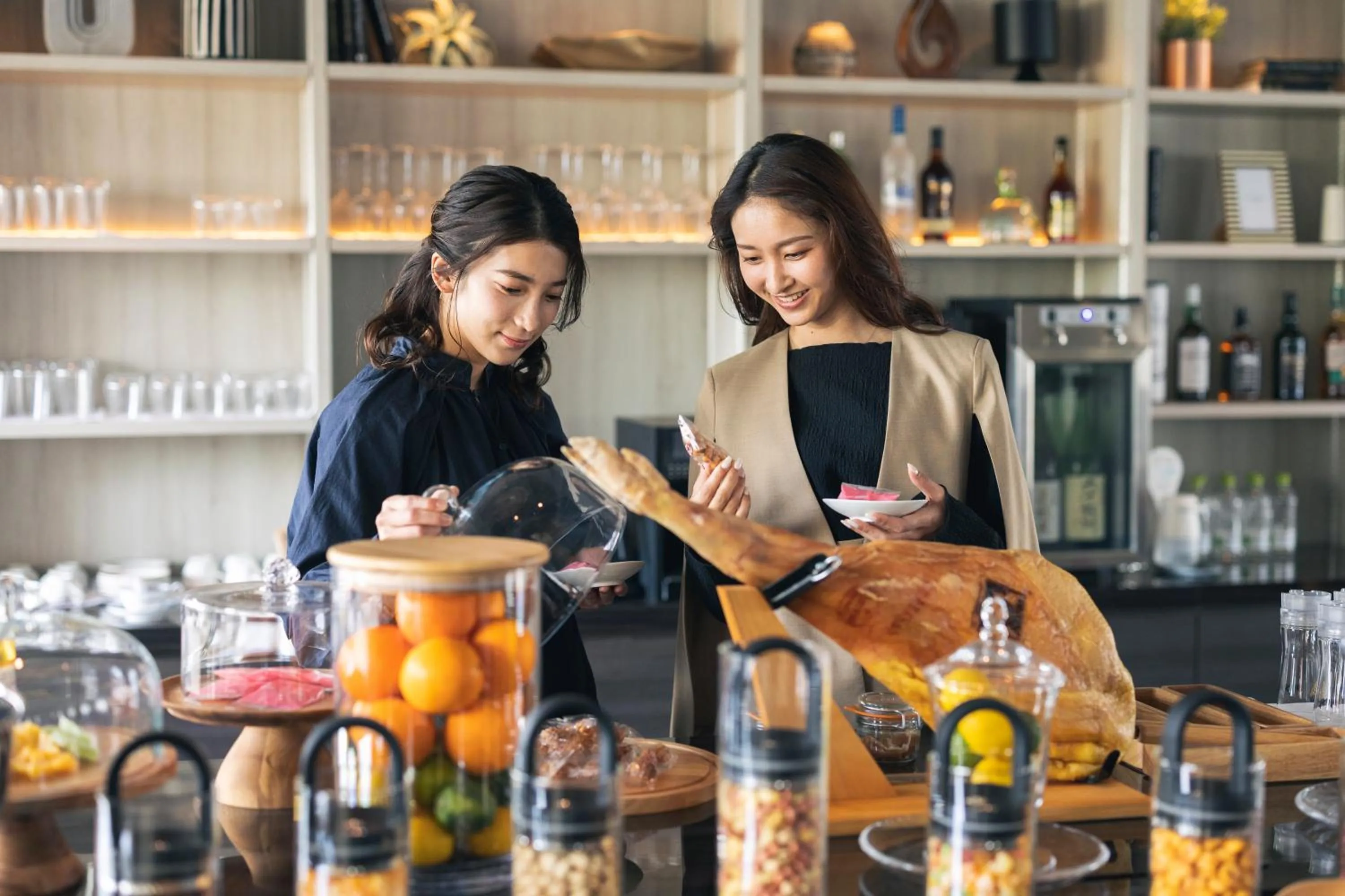 Communal lounge/ TV room in ROYAL CHESTER NAGASAKI hotel&retreat