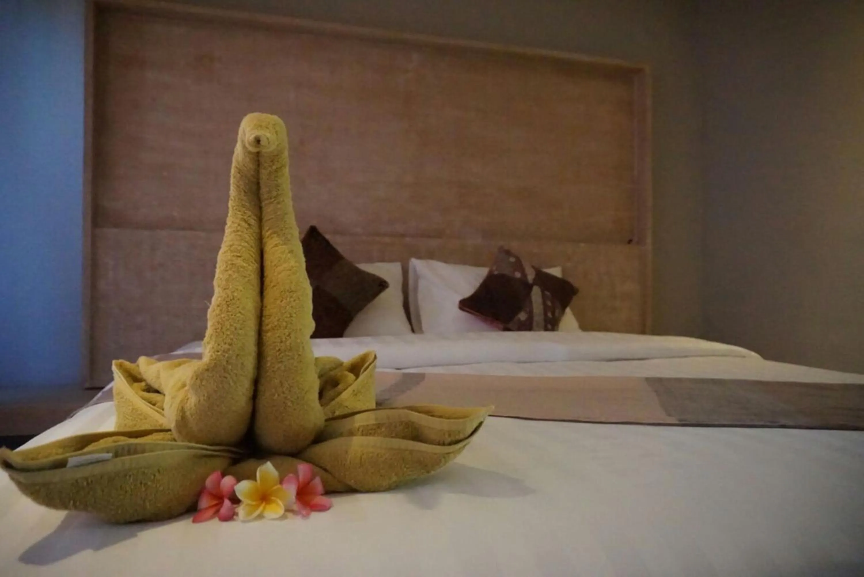 Bed in Locomotive Hotel and Spa by EPS