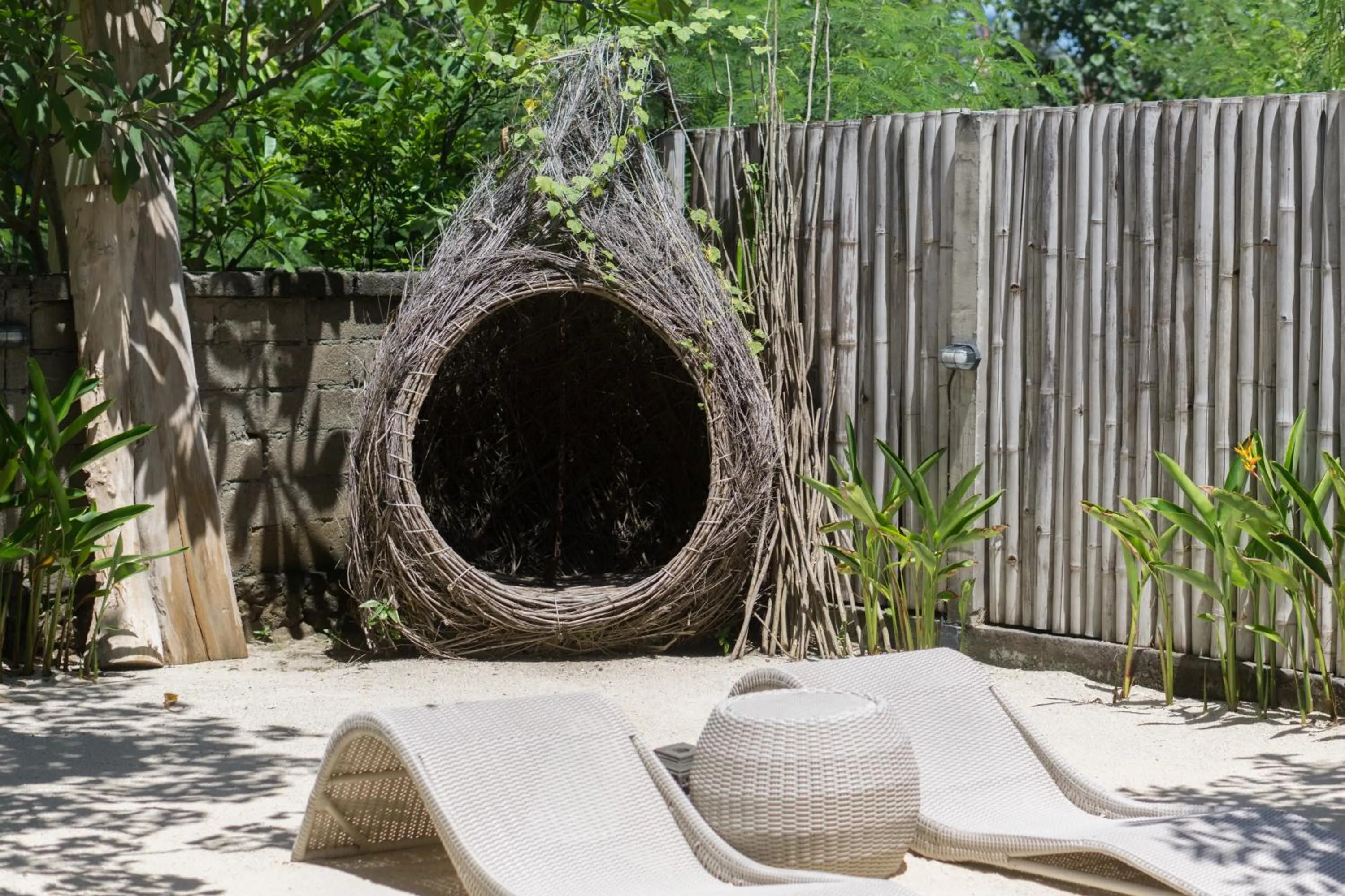 Property building in Locomotive Hotel and Spa by EPS