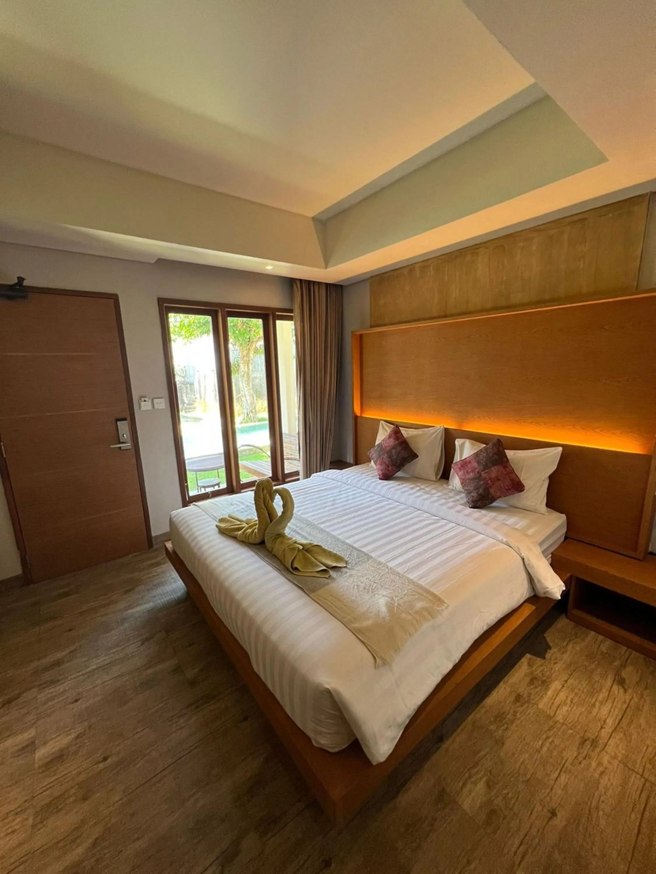 Bed in Locomotive Hotel and Spa by EPS