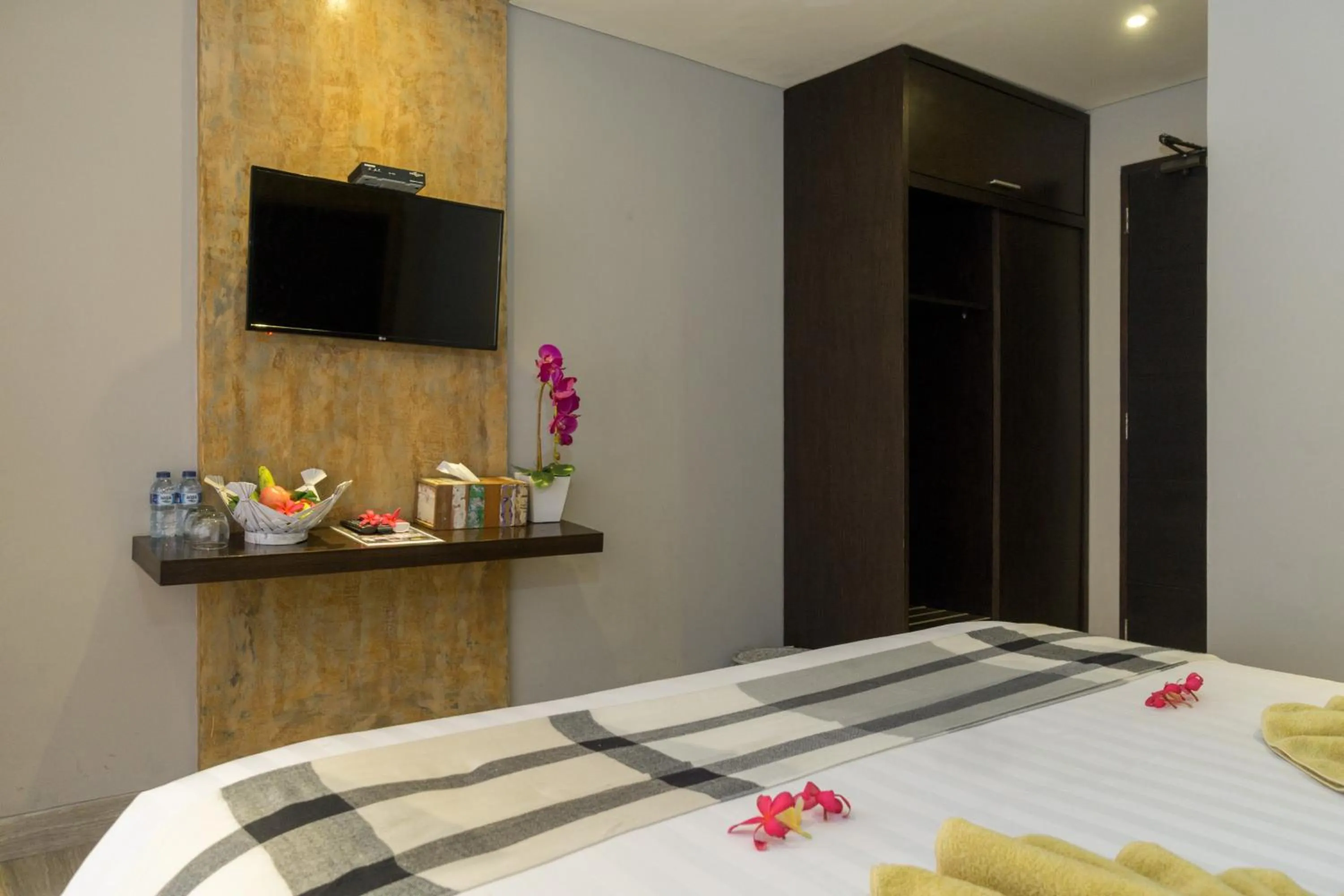 Bedroom in Locomotive Hotel and Spa by EPS