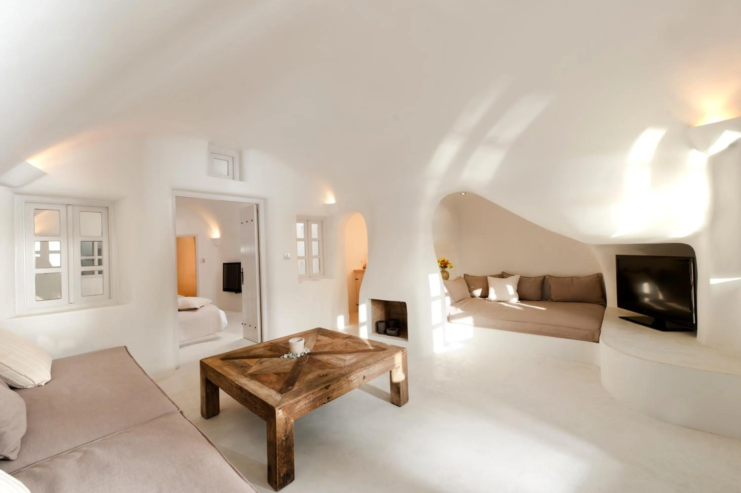 TV and multimedia, Bed in Kapari Natural Resort