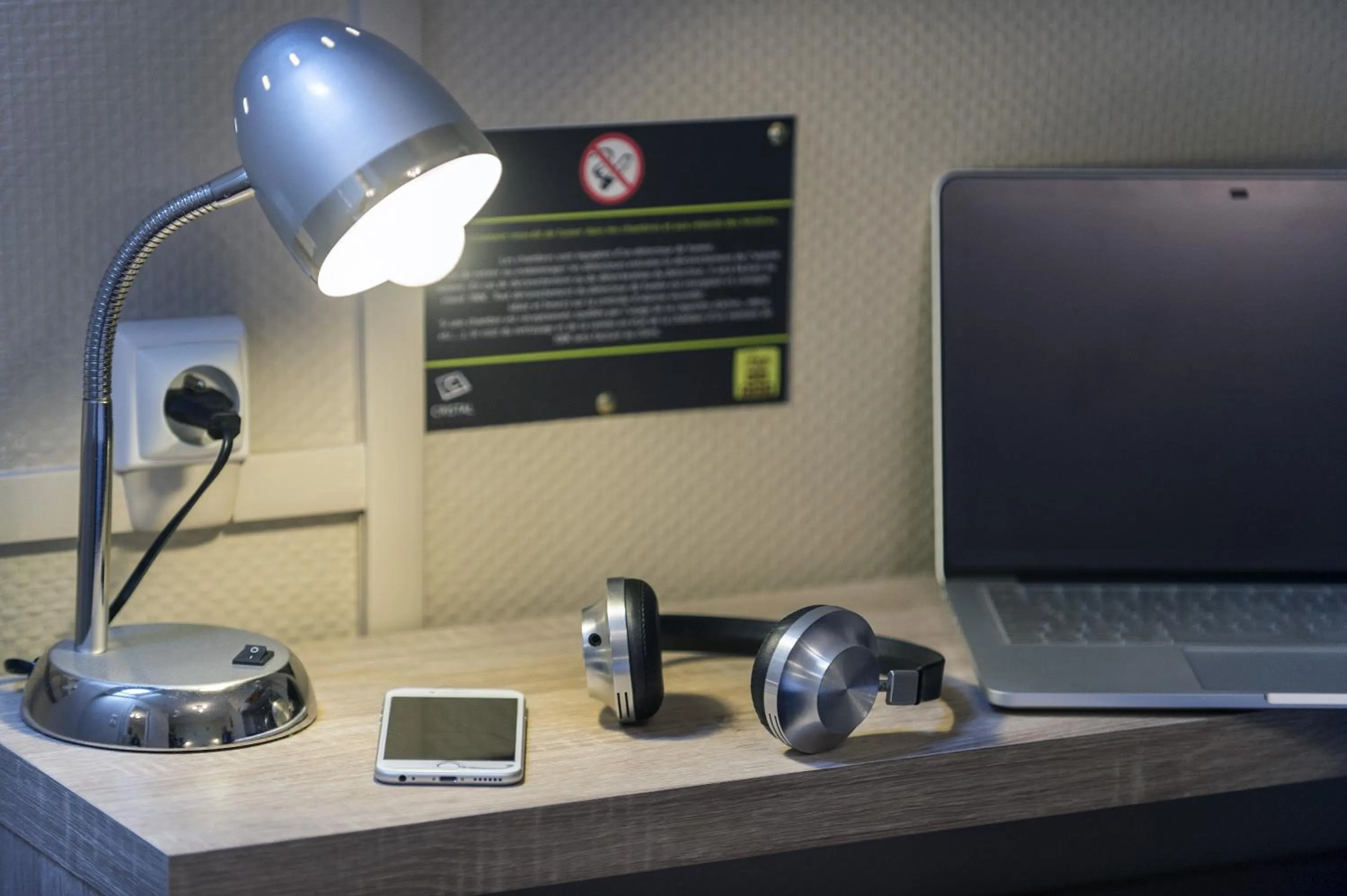 Business facilities in Cristal Hôtel Restaurant - Logis Hotels