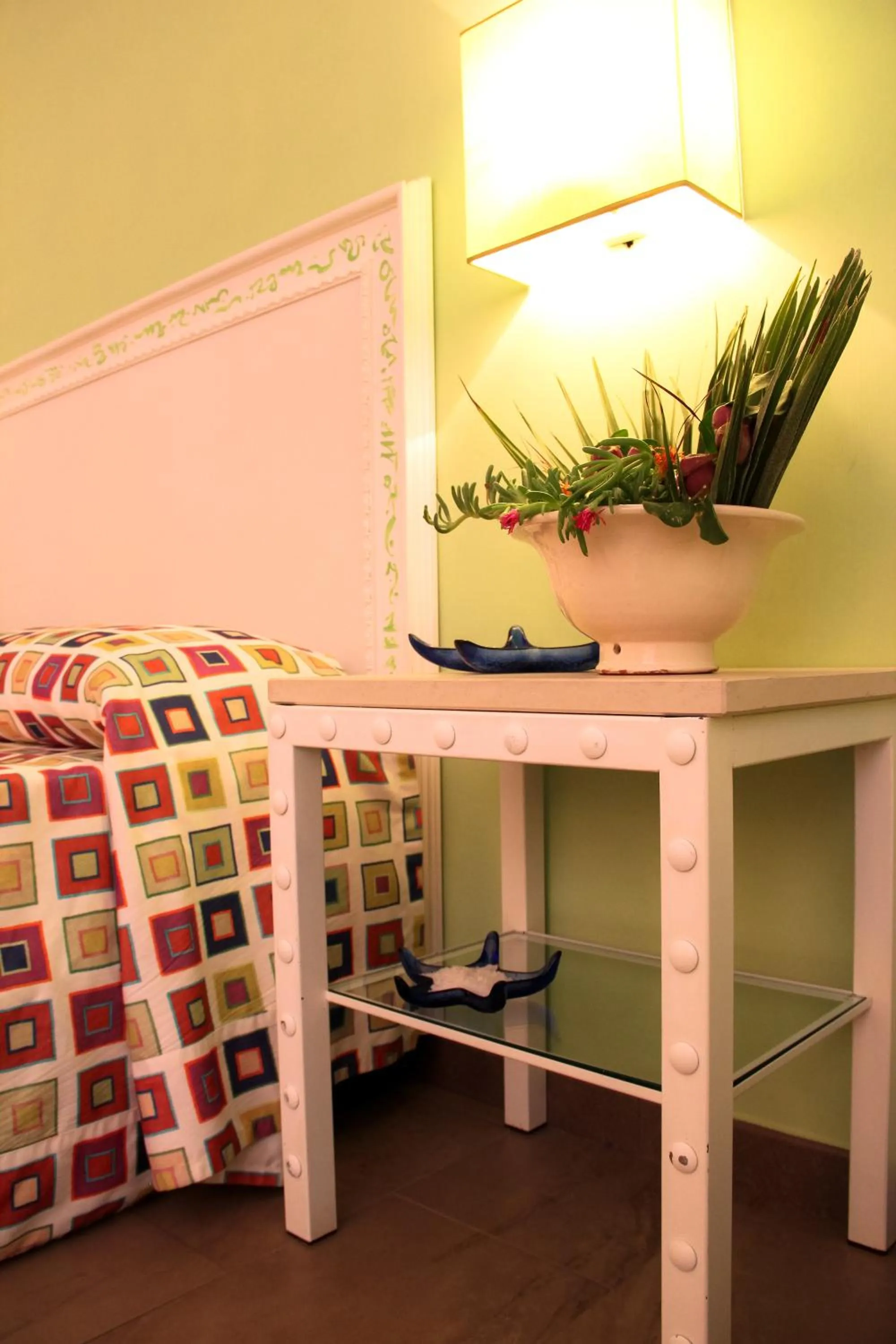 Decorative detail, Bed in Hotel O'scià