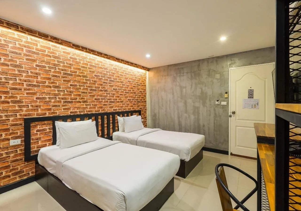 Bed in Ton Aor Place Hotel