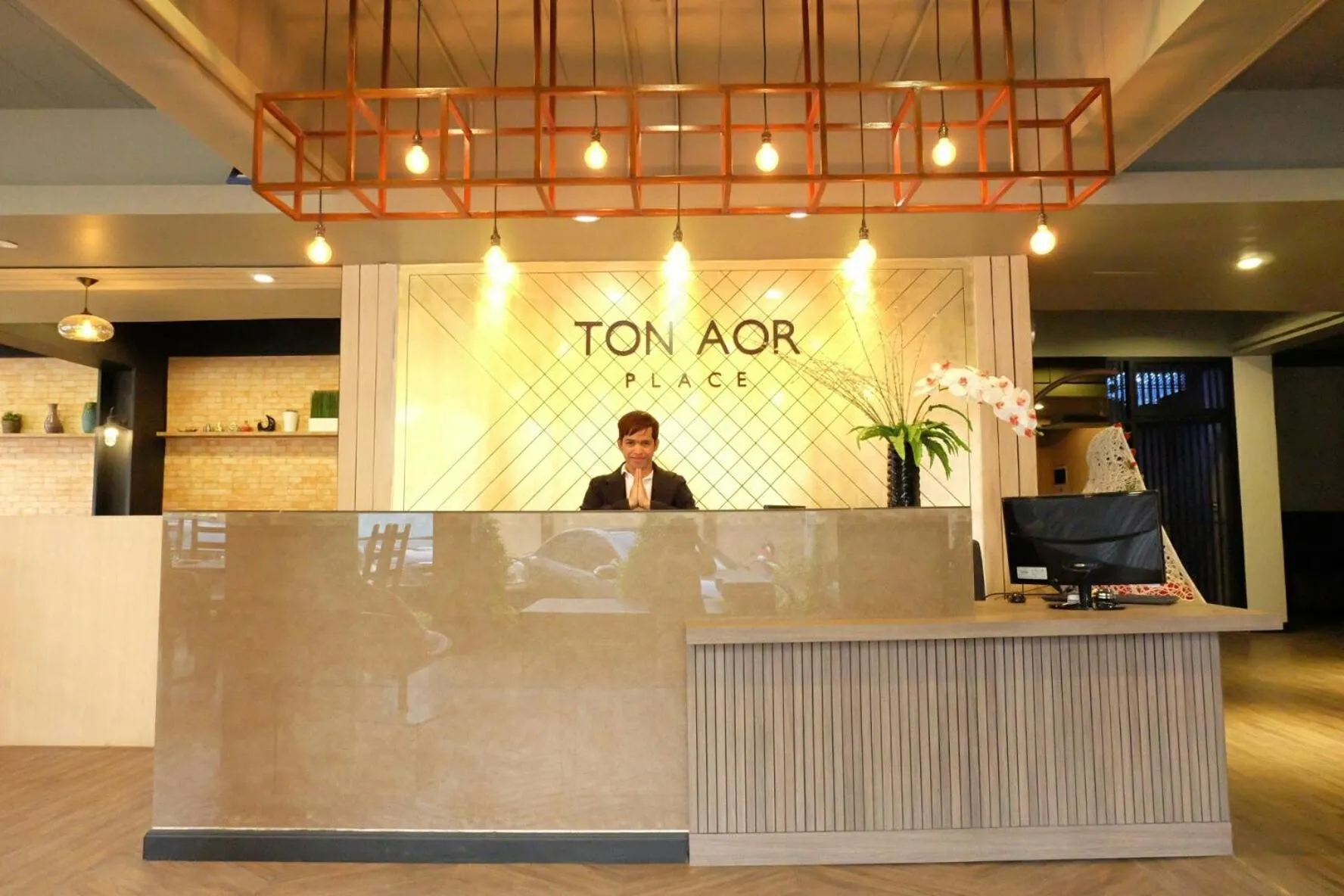Lobby or reception in Ton Aor Place Hotel
