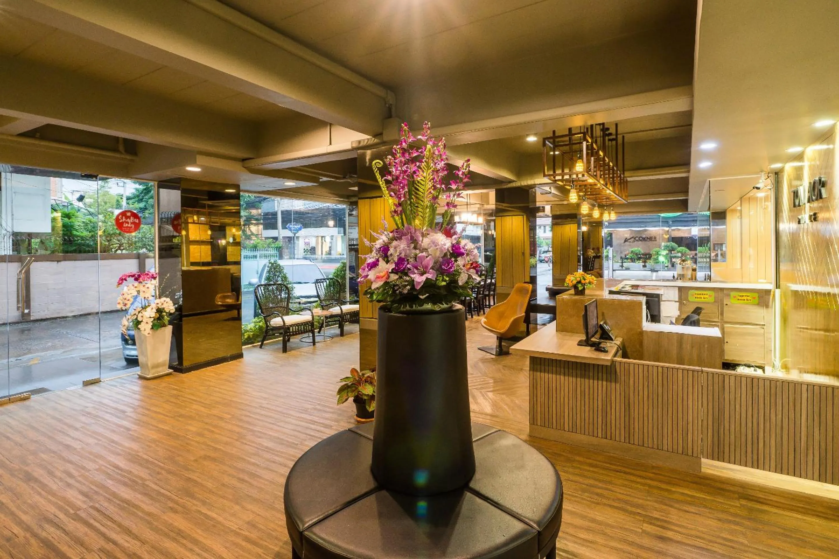 Decorative detail in Ton Aor Place Hotel