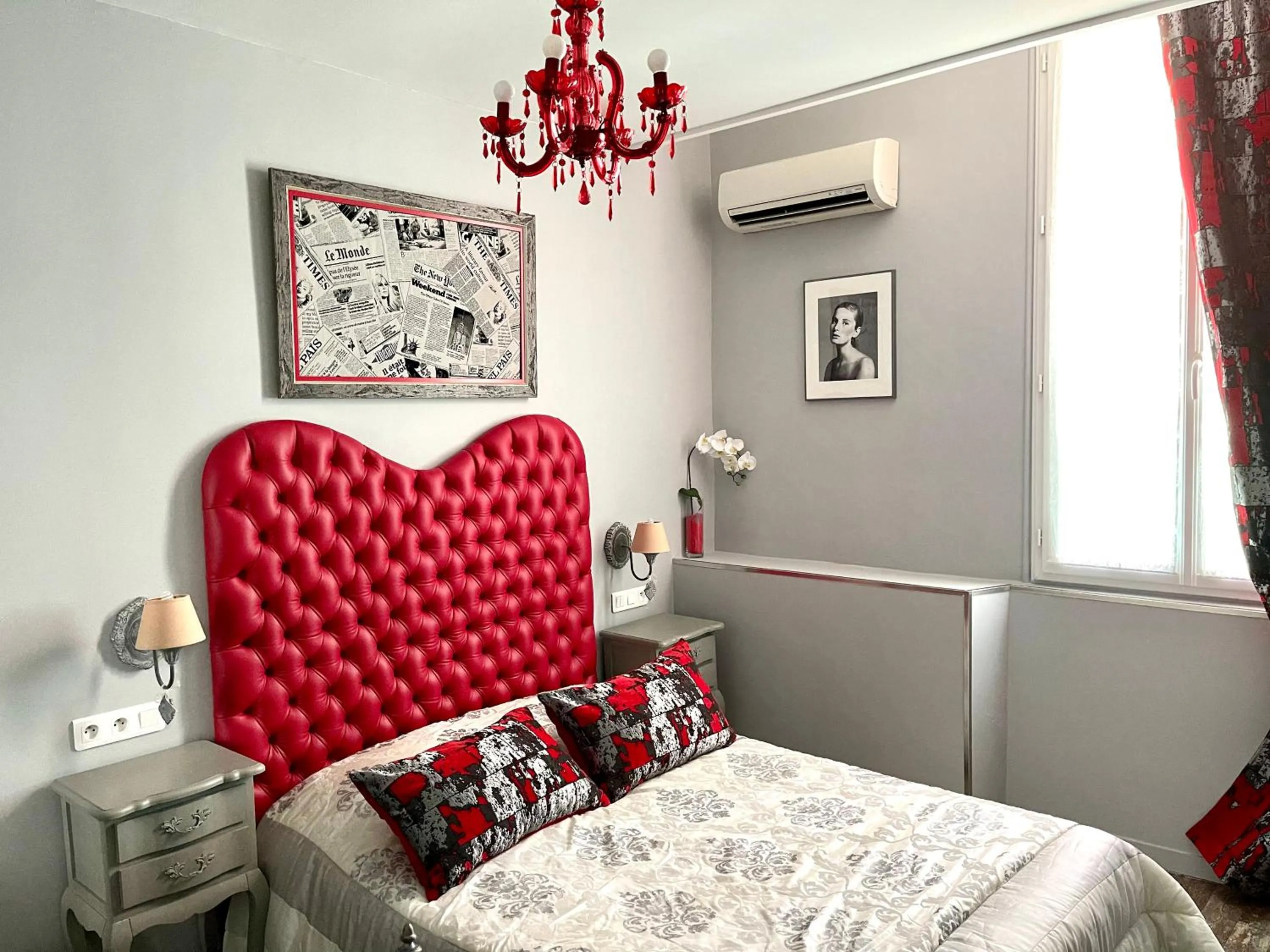 Bedroom in Hotel le Romanesque