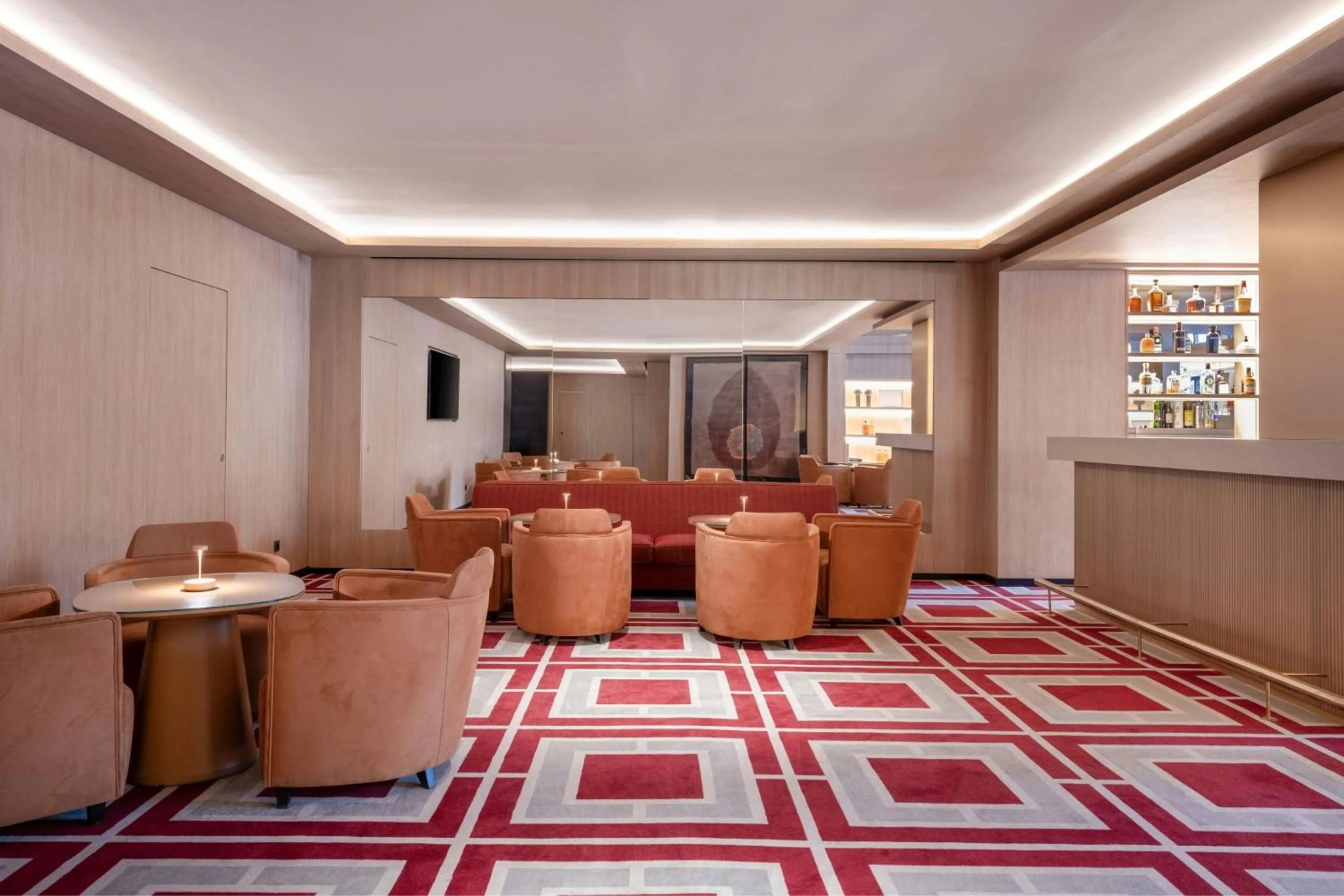 Lounge or bar in AC Hotel Atocha by Marriott