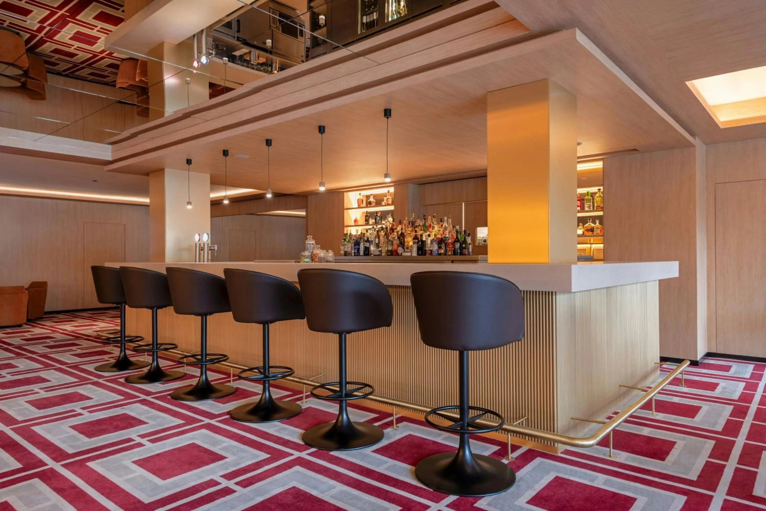 Lounge or bar in AC Hotel Atocha by Marriott