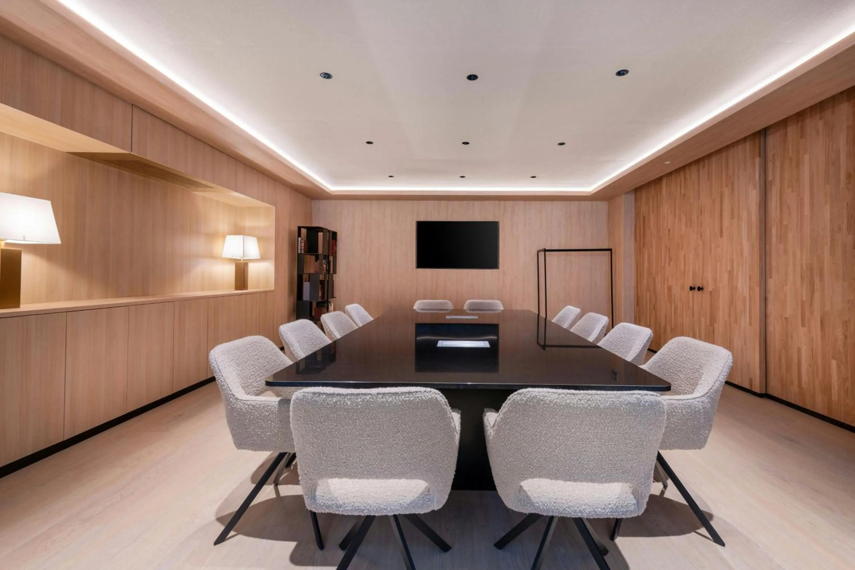 Meeting/conference room in AC Hotel Atocha by Marriott