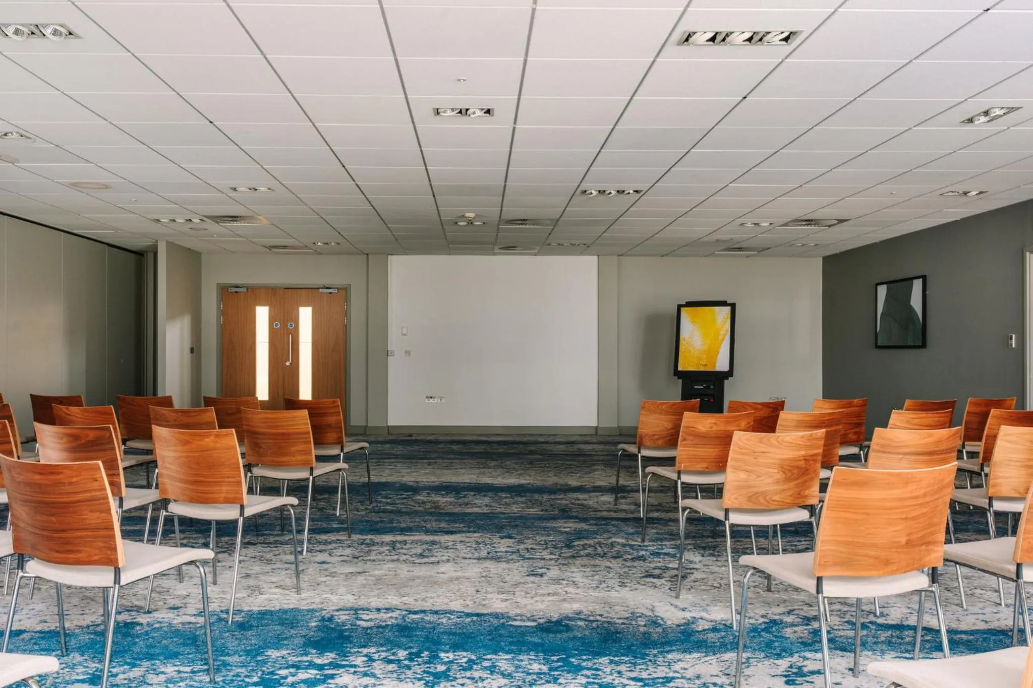 Meeting/conference room in voco Winchester Hotel & Spa by IHG